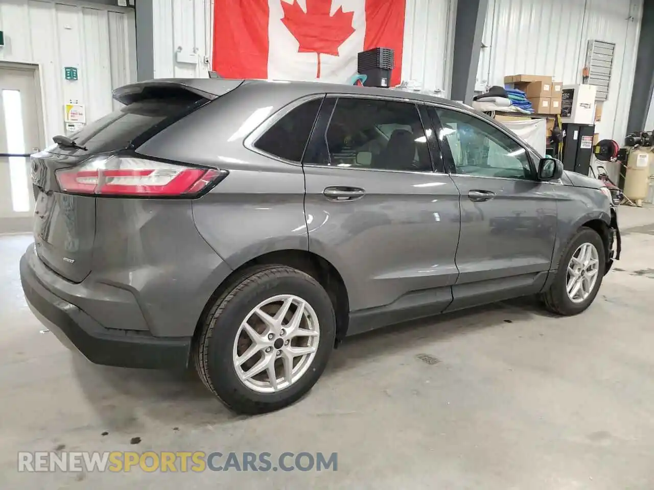 3 Photograph of a damaged car 2FMPK4J9XMBA27848 FORD EDGE 2021
