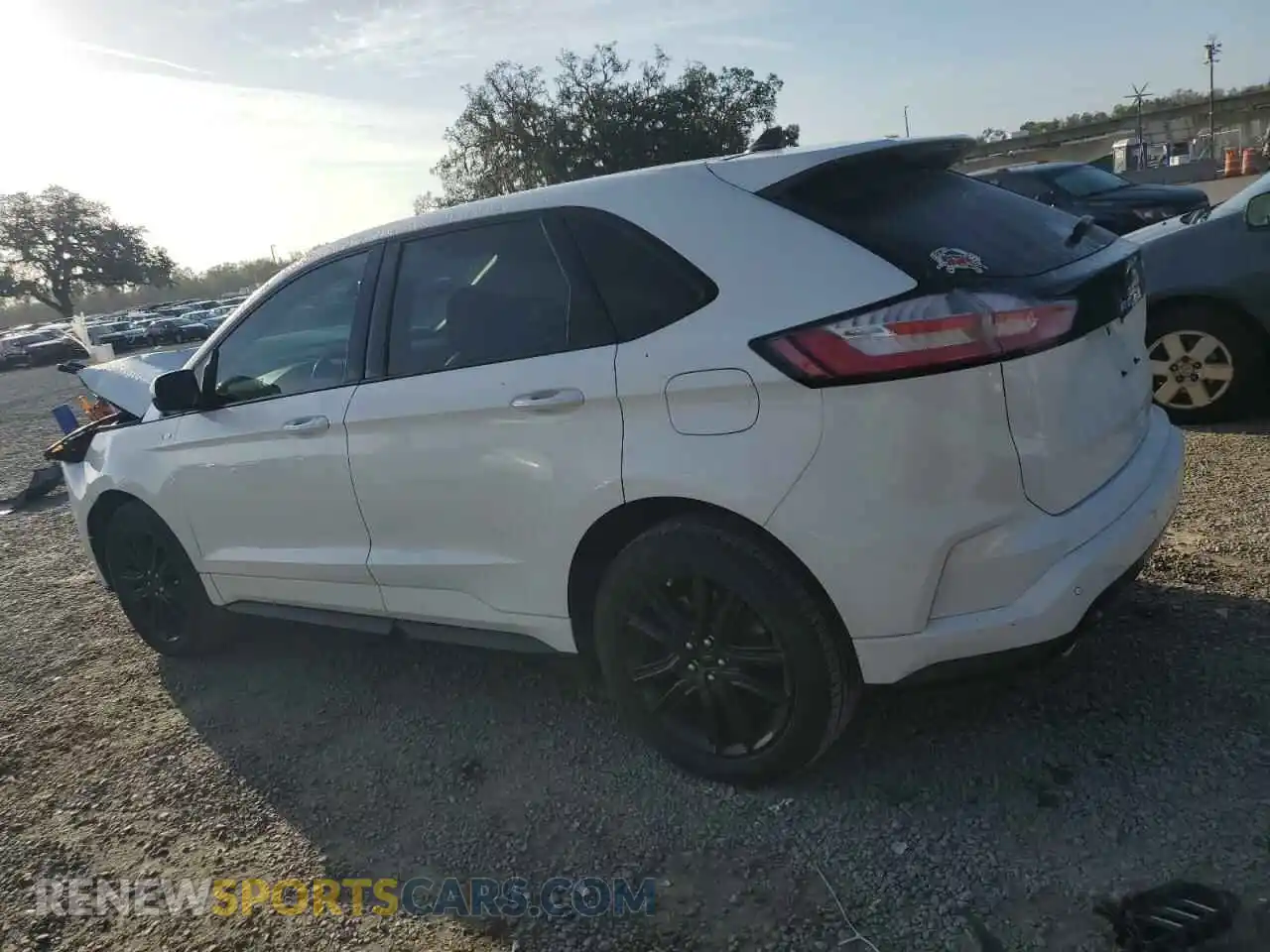 2 Photograph of a damaged car 2FMPK4J9XMBA35139 FORD EDGE 2021