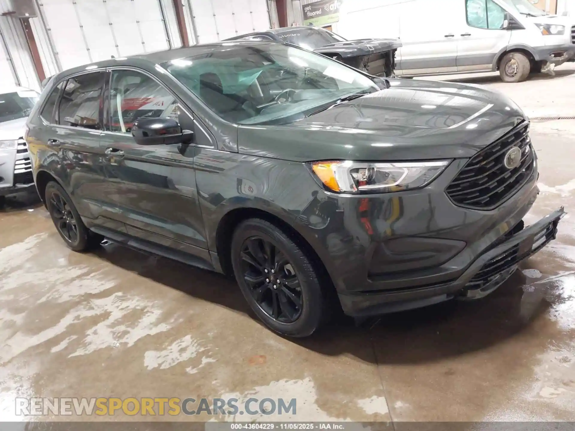 1 Photograph of a damaged car 2FMPK4G93NBA69884 FORD EDGE 2022