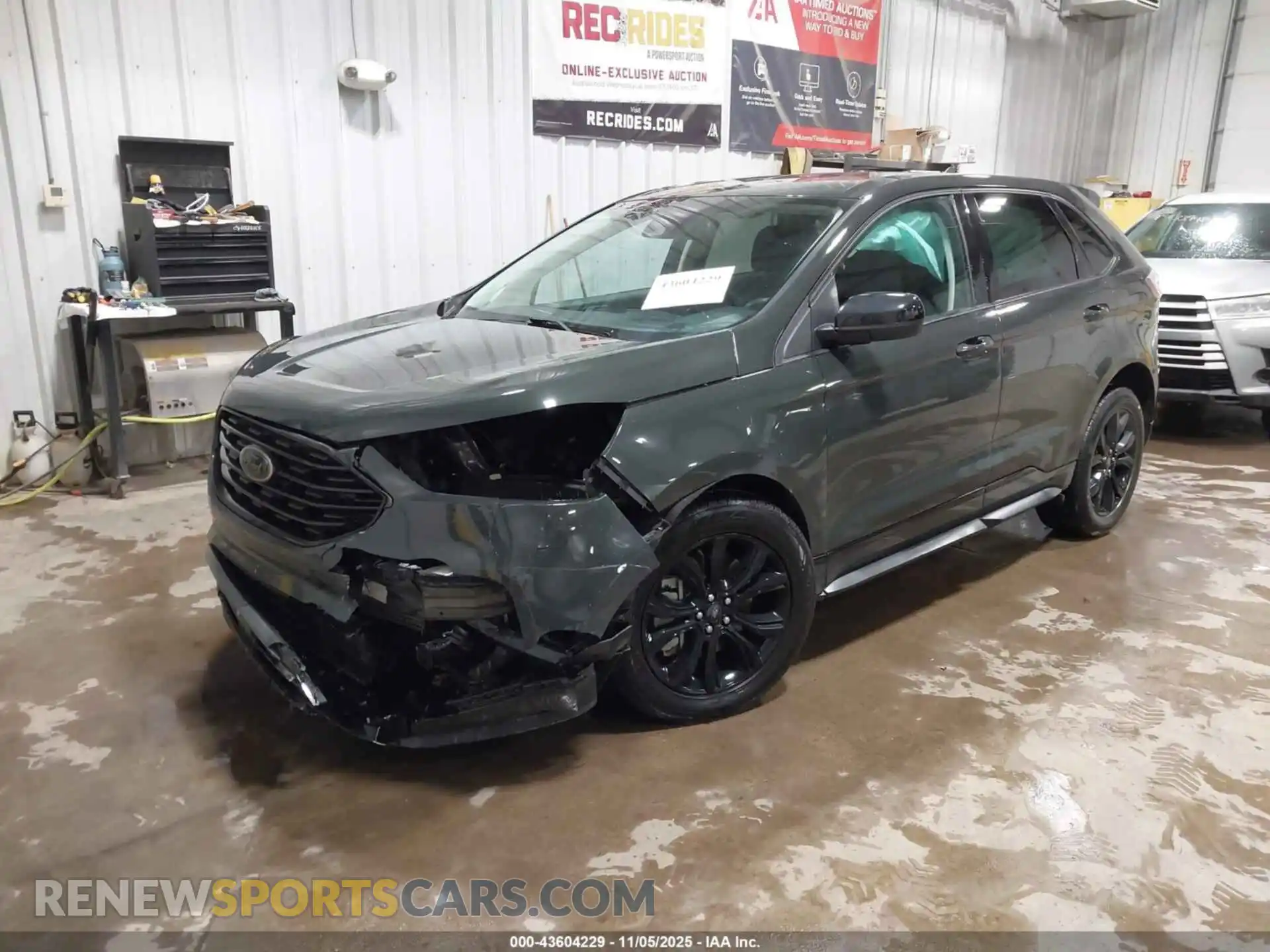 2 Photograph of a damaged car 2FMPK4G93NBA69884 FORD EDGE 2022