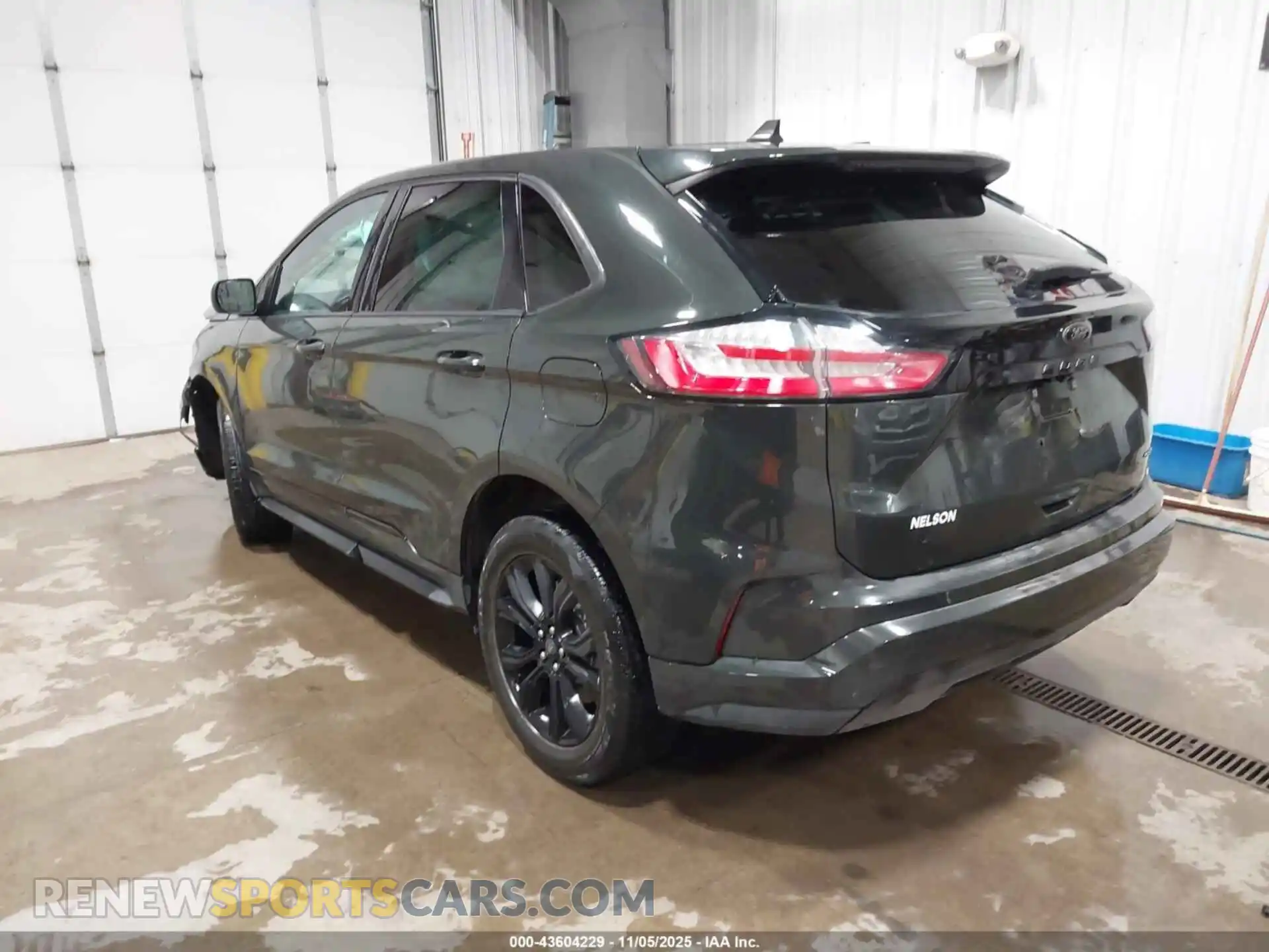 3 Photograph of a damaged car 2FMPK4G93NBA69884 FORD EDGE 2022