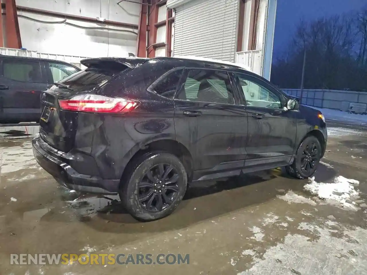 3 Photograph of a damaged car 2FMPK4G95NBA27734 FORD EDGE 2022