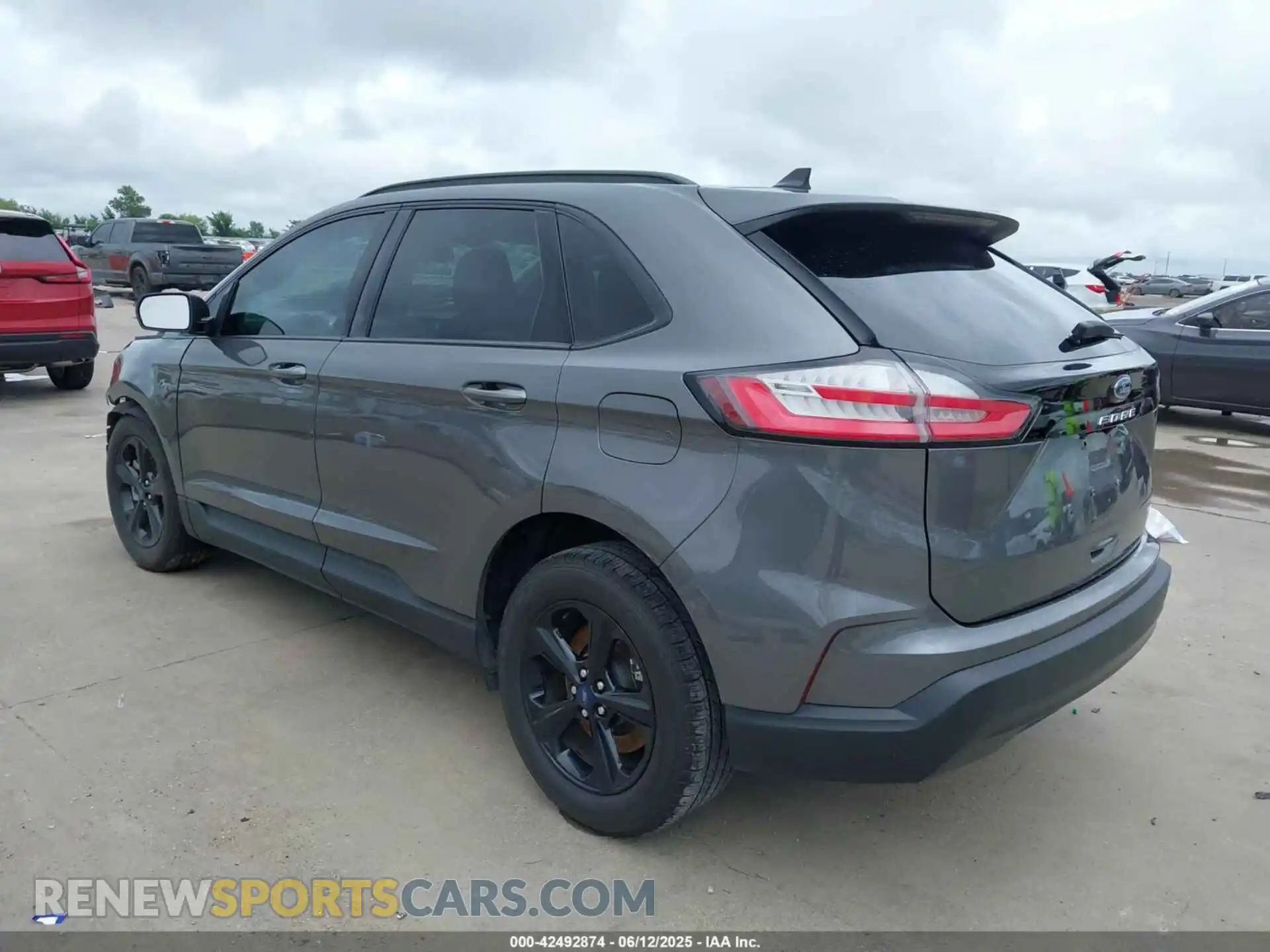 3 Photograph of a damaged car 2FMPK4G95NBB16784 FORD EDGE 2022