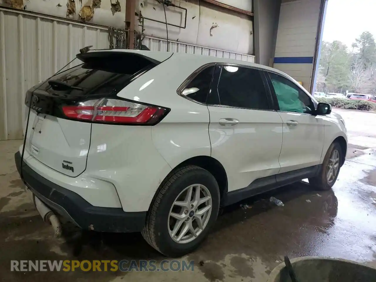 3 Photograph of a damaged car 2FMPK4J91NBA38979 FORD EDGE 2022