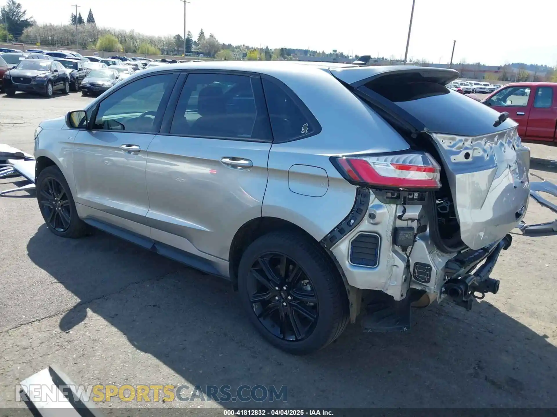 3 Photograph of a damaged car 2FMPK4J91NBA97773 FORD EDGE 2022