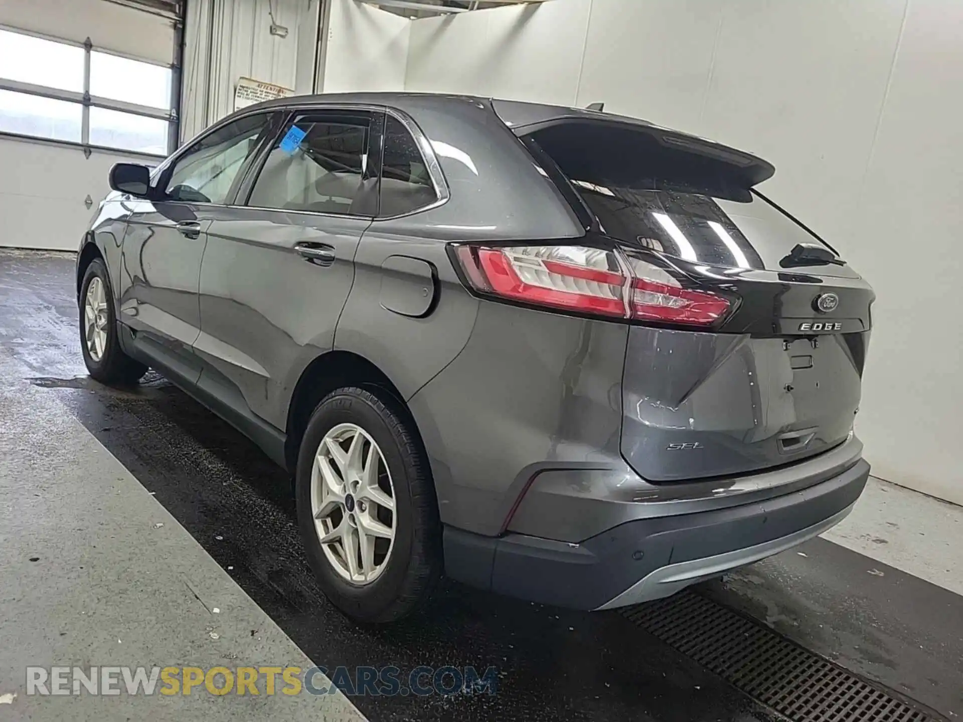3 Photograph of a damaged car 2FMPK4J92NBA63874 FORD EDGE 2022