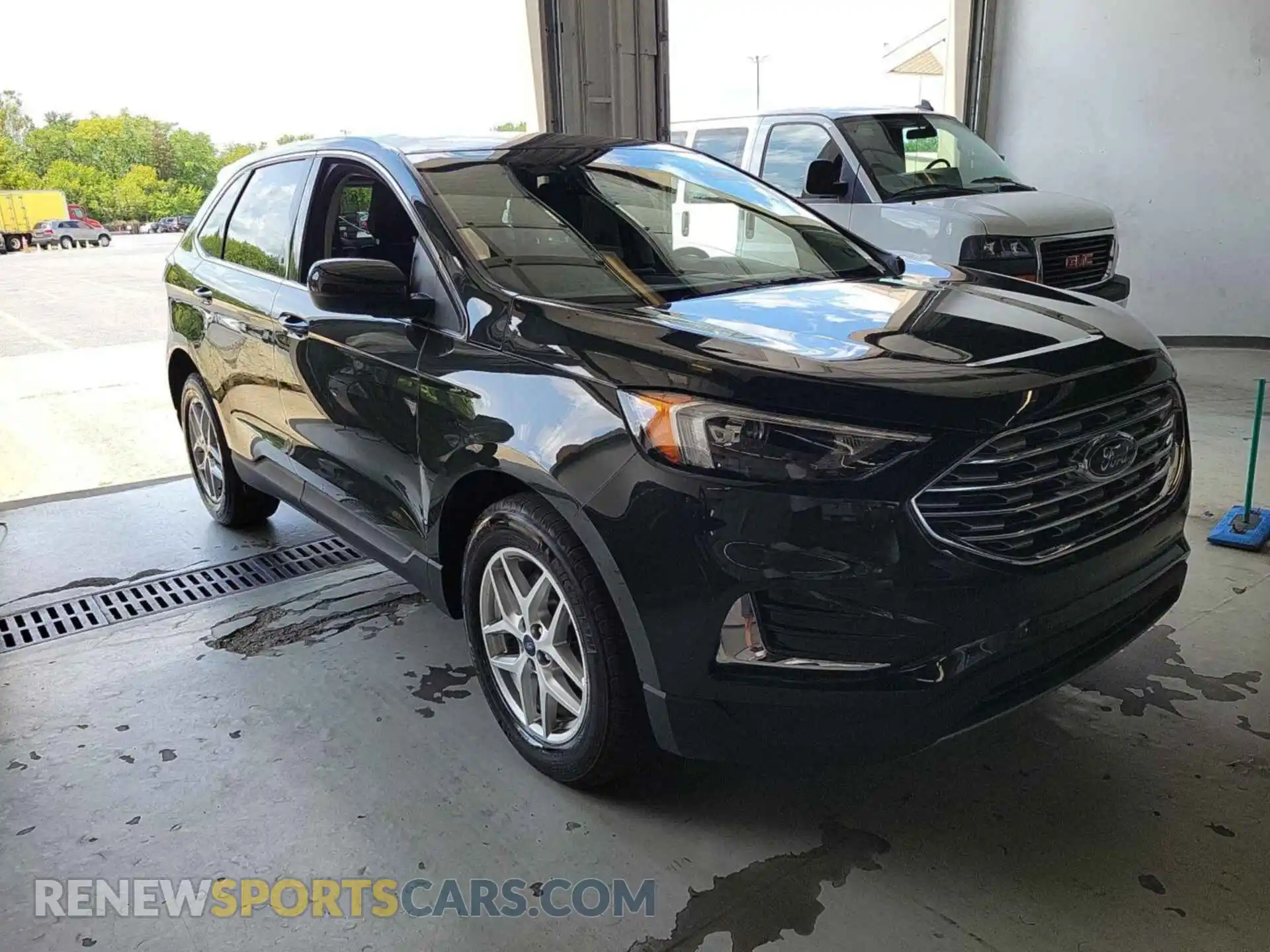 3 Photograph of a damaged car 2FMPK4J92NBA64278 FORD EDGE 2022