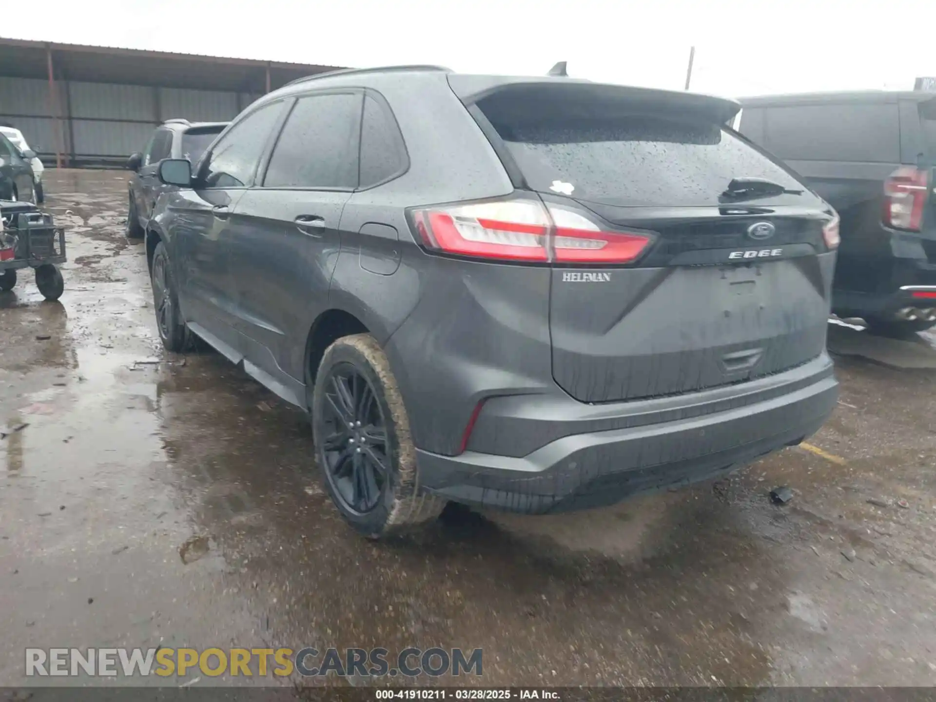 3 Photograph of a damaged car 2FMPK4J92NBA88239 FORD EDGE 2022