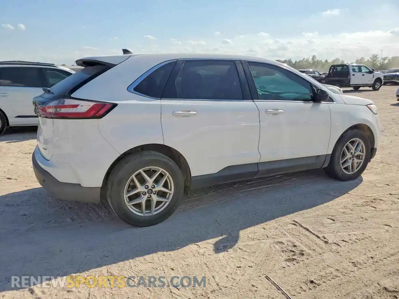3 Photograph of a damaged car 2FMPK4J94NBA53864 FORD EDGE 2022
