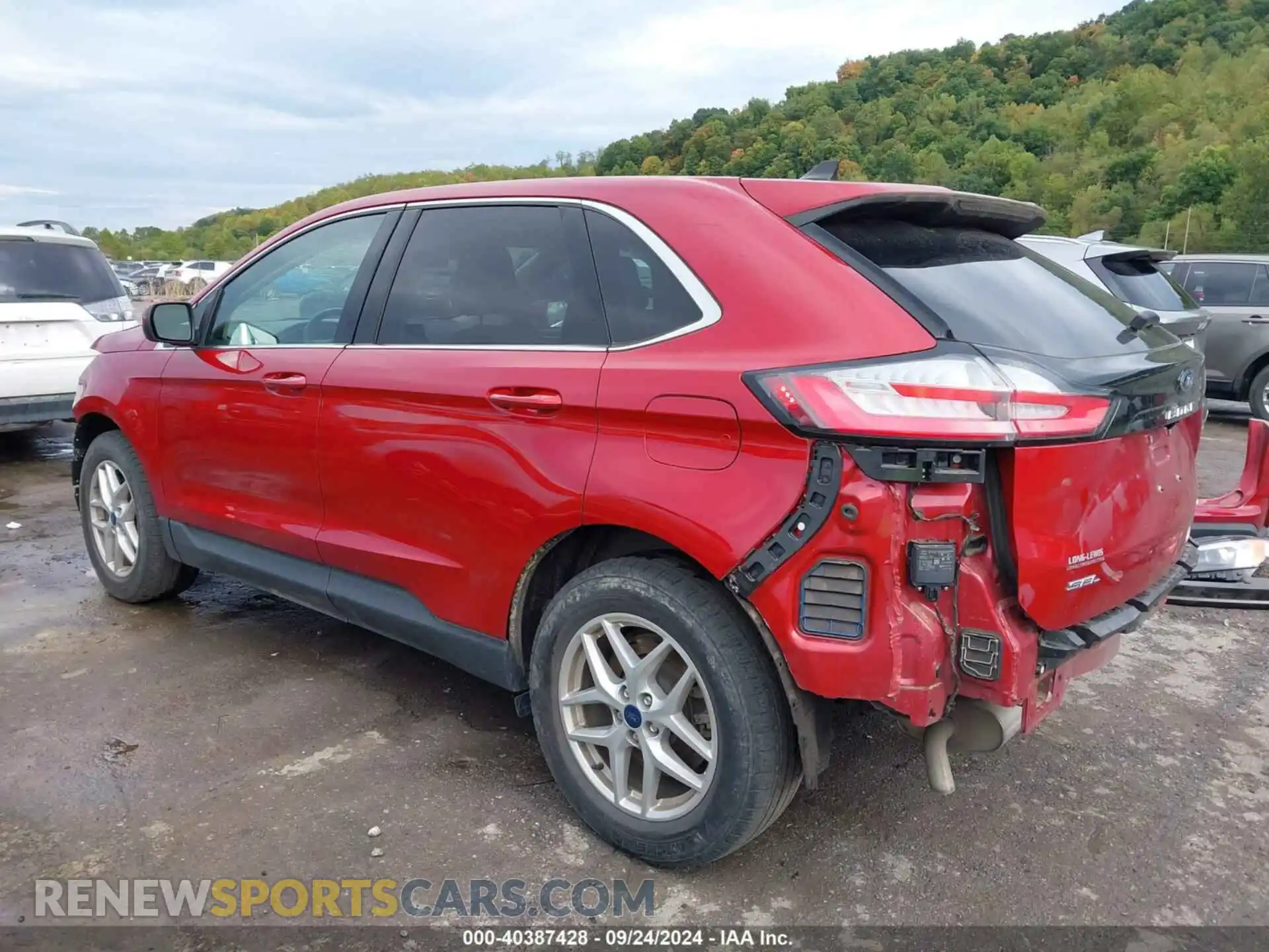 3 Photograph of a damaged car 2FMPK4J94NBA65285 FORD EDGE 2022