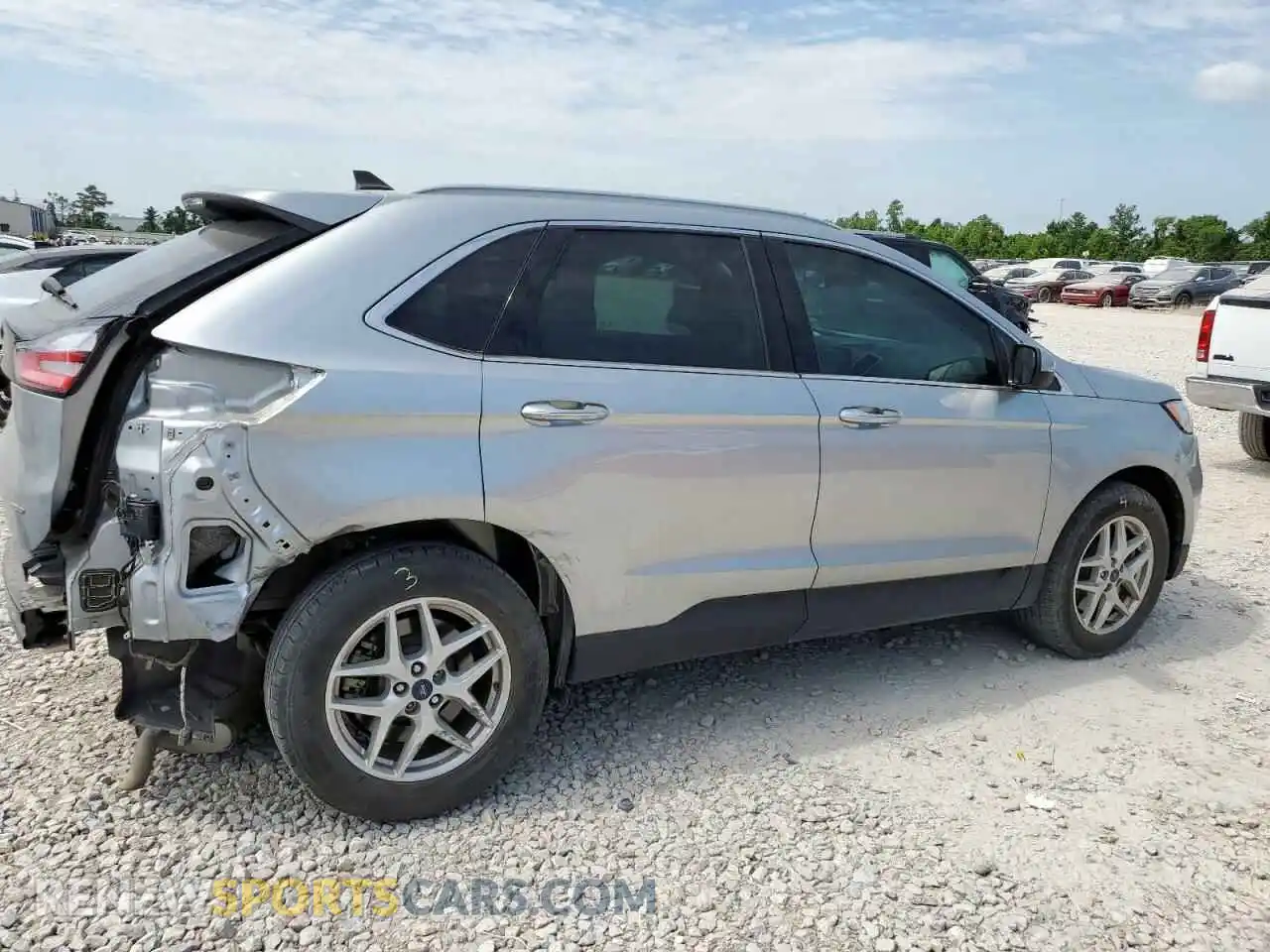 3 Photograph of a damaged car 2FMPK4J94NBB13822 FORD EDGE 2022