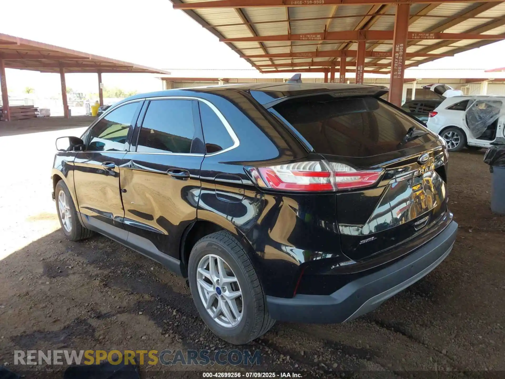 3 Photograph of a damaged car 2FMPK4J96NBA26312 FORD EDGE 2022