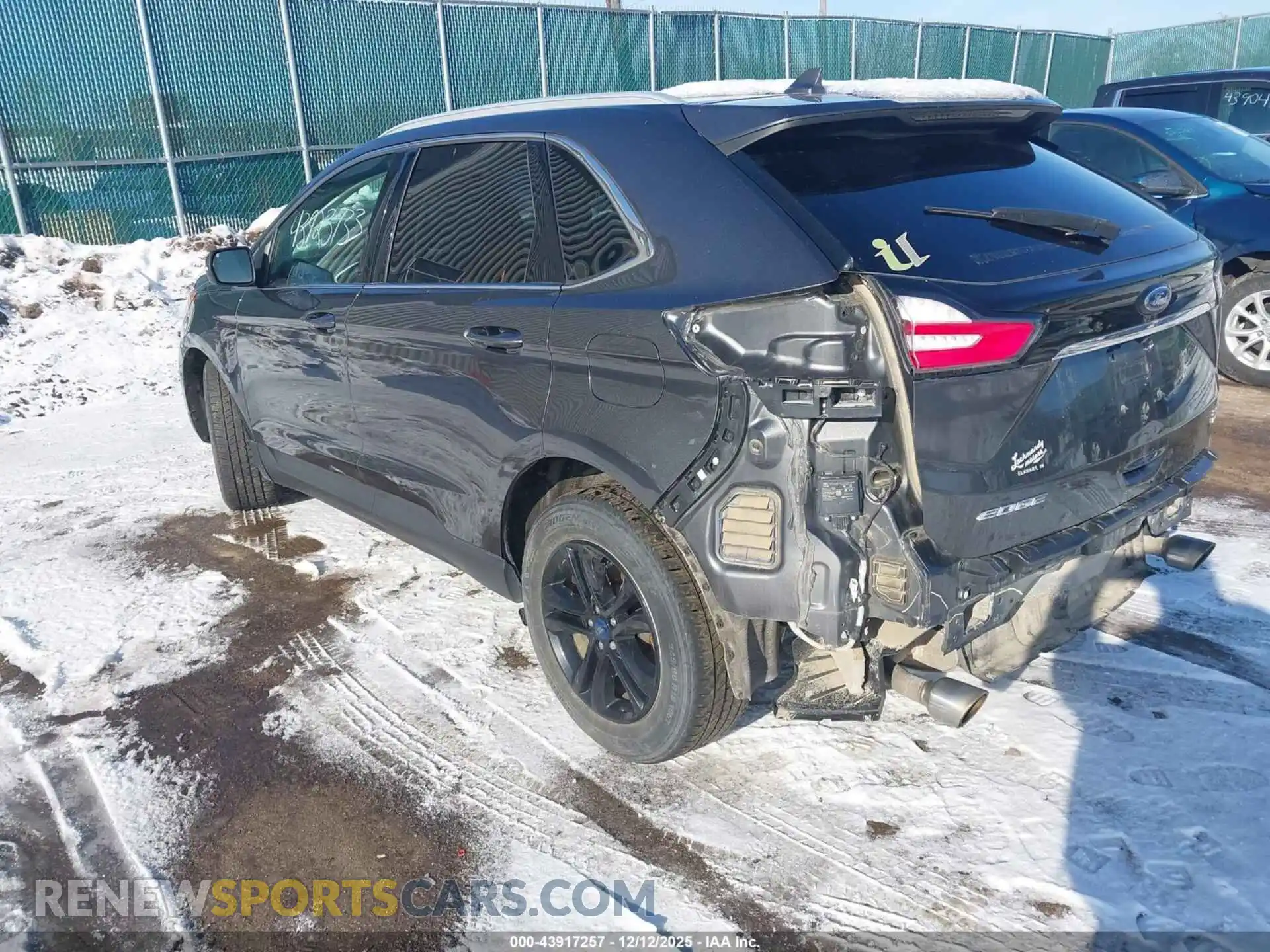3 Photograph of a damaged car 2FMPK4J96NBA44437 FORD EDGE 2022