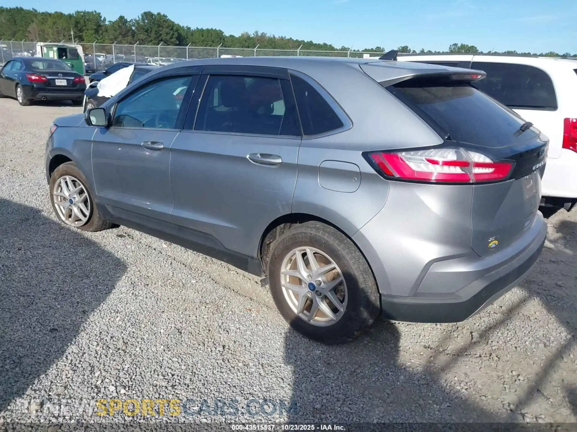 3 Photograph of a damaged car 2FMPK4J96NBA97347 FORD EDGE 2022