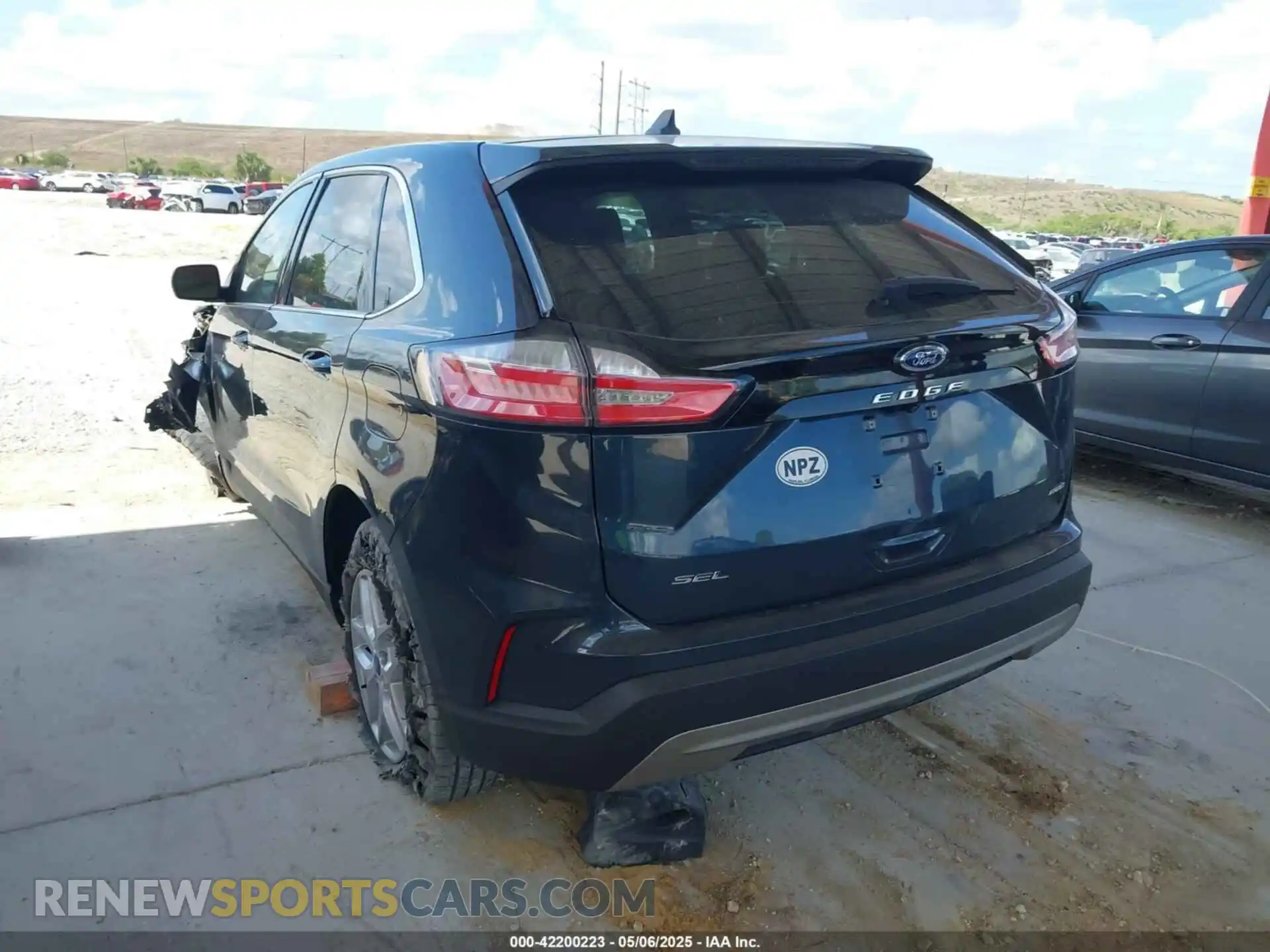 3 Photograph of a damaged car 2FMPK4J98NBA72773 FORD EDGE 2022