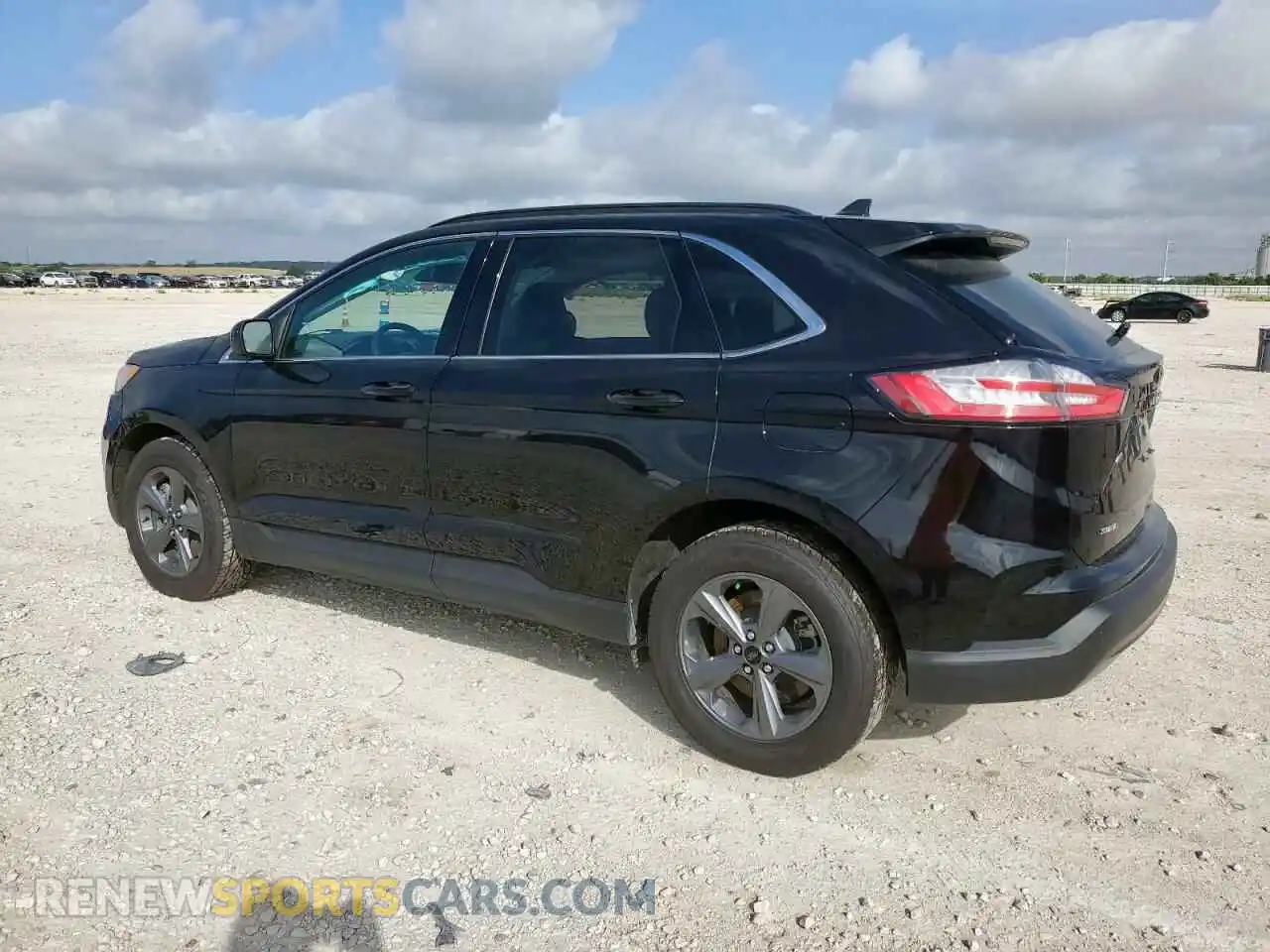 2 Photograph of a damaged car 2FMPK4J99NBA82387 FORD EDGE 2022