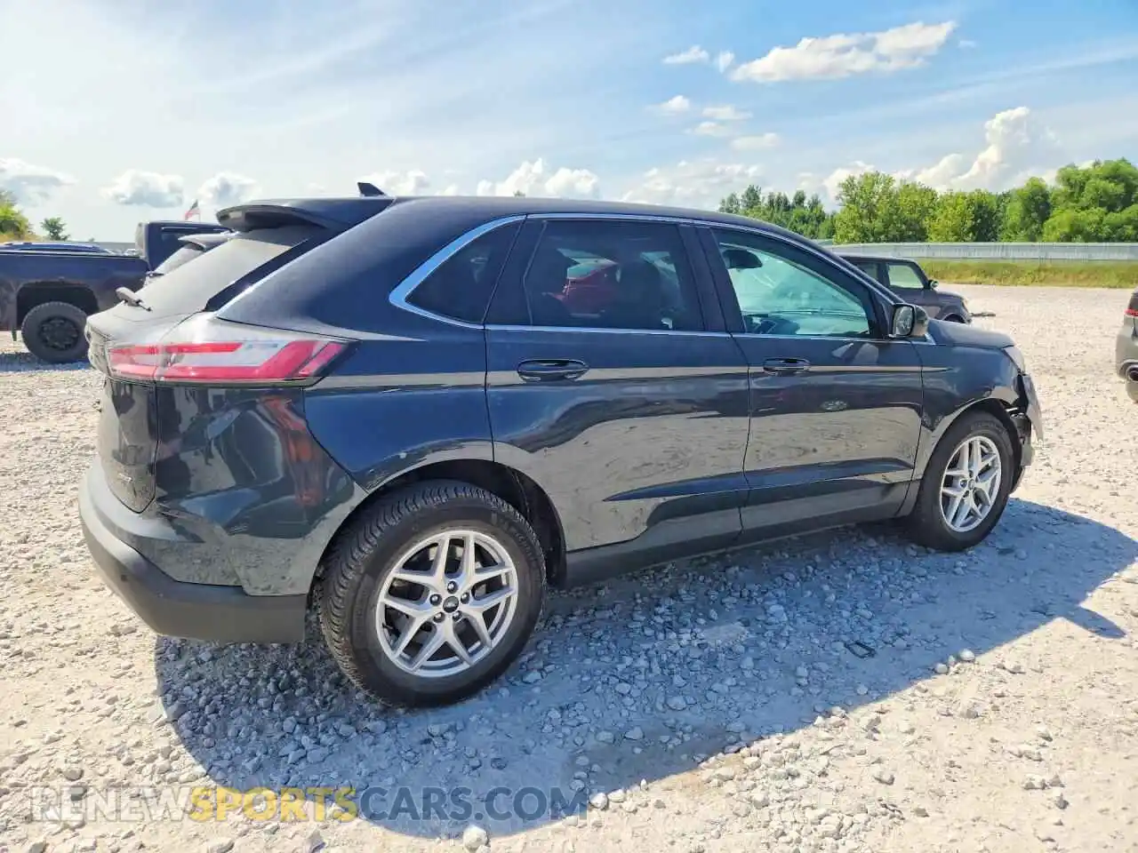 3 Photograph of a damaged car 2FMPK4J9XNBA80485 FORD EDGE 2022