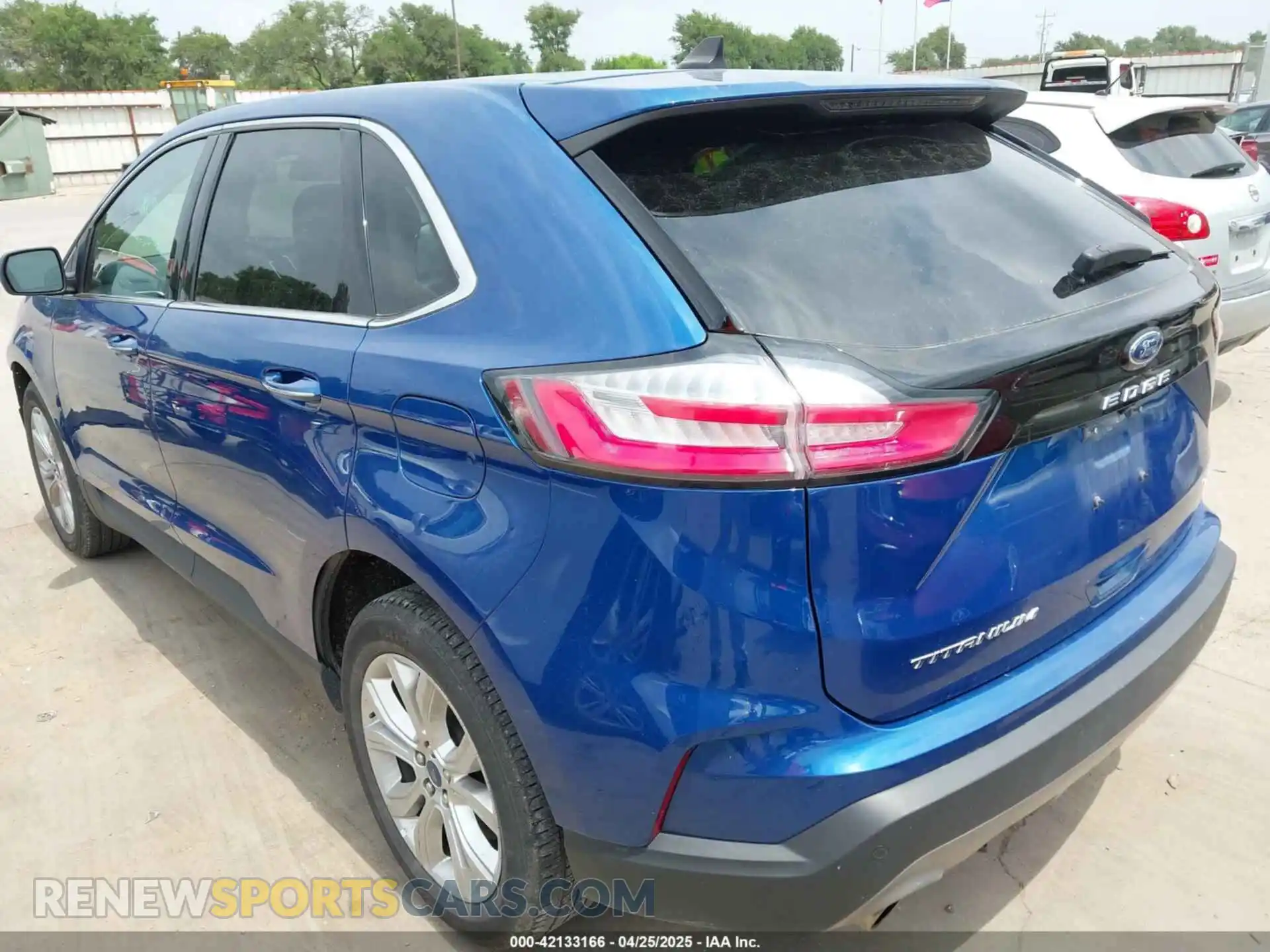 3 Photograph of a damaged car 2FMPK4K90NBA94541 FORD EDGE 2022