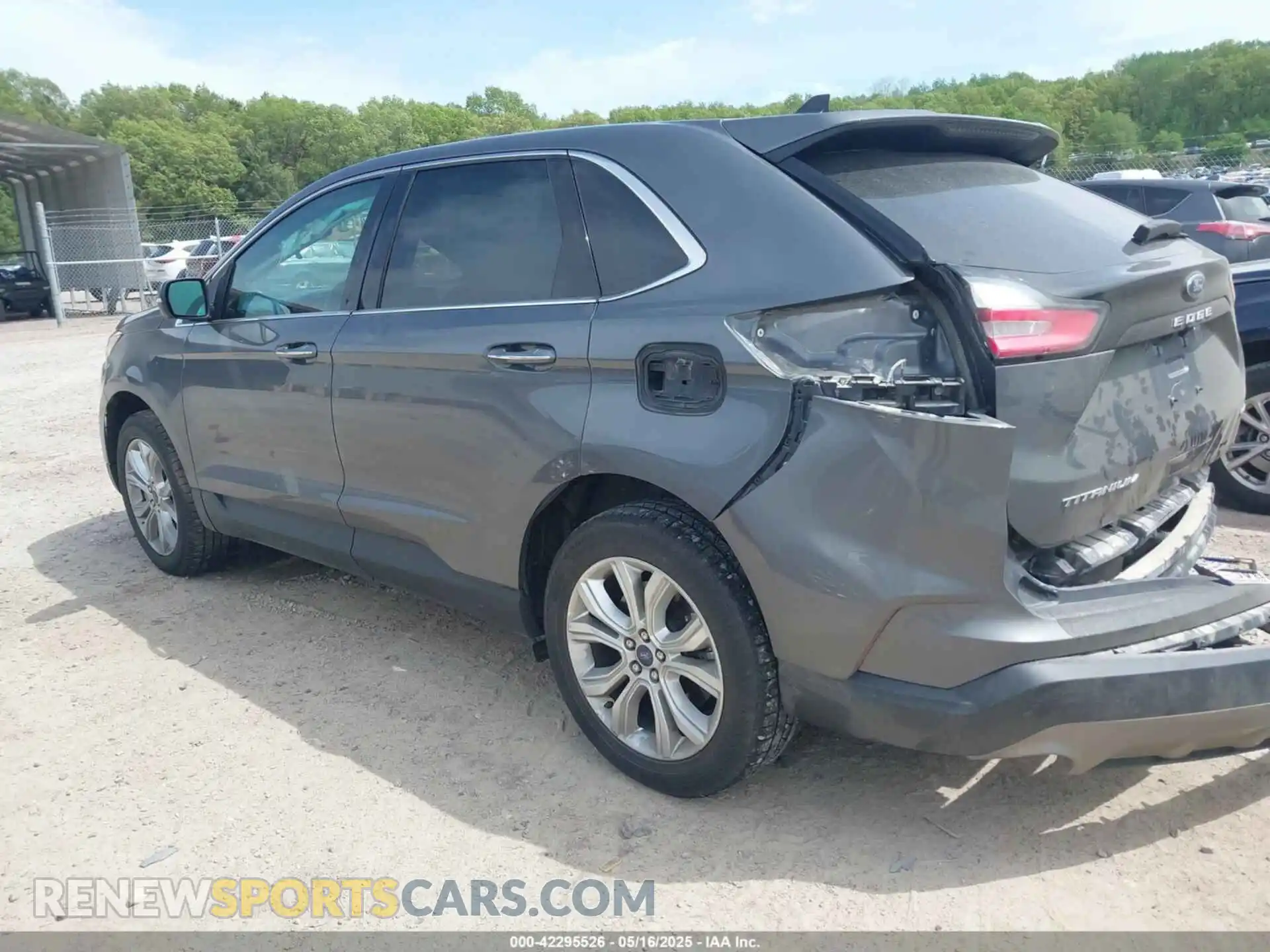 3 Photograph of a damaged car 2FMPK4K94NBB07047 FORD EDGE 2022