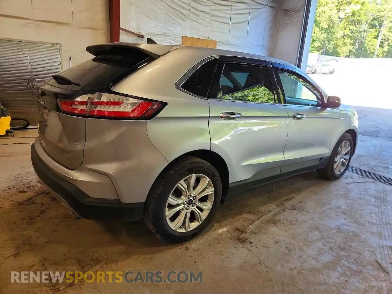 3 Photograph of a damaged car 2FMPK4K98NBA61948 FORD EDGE 2022