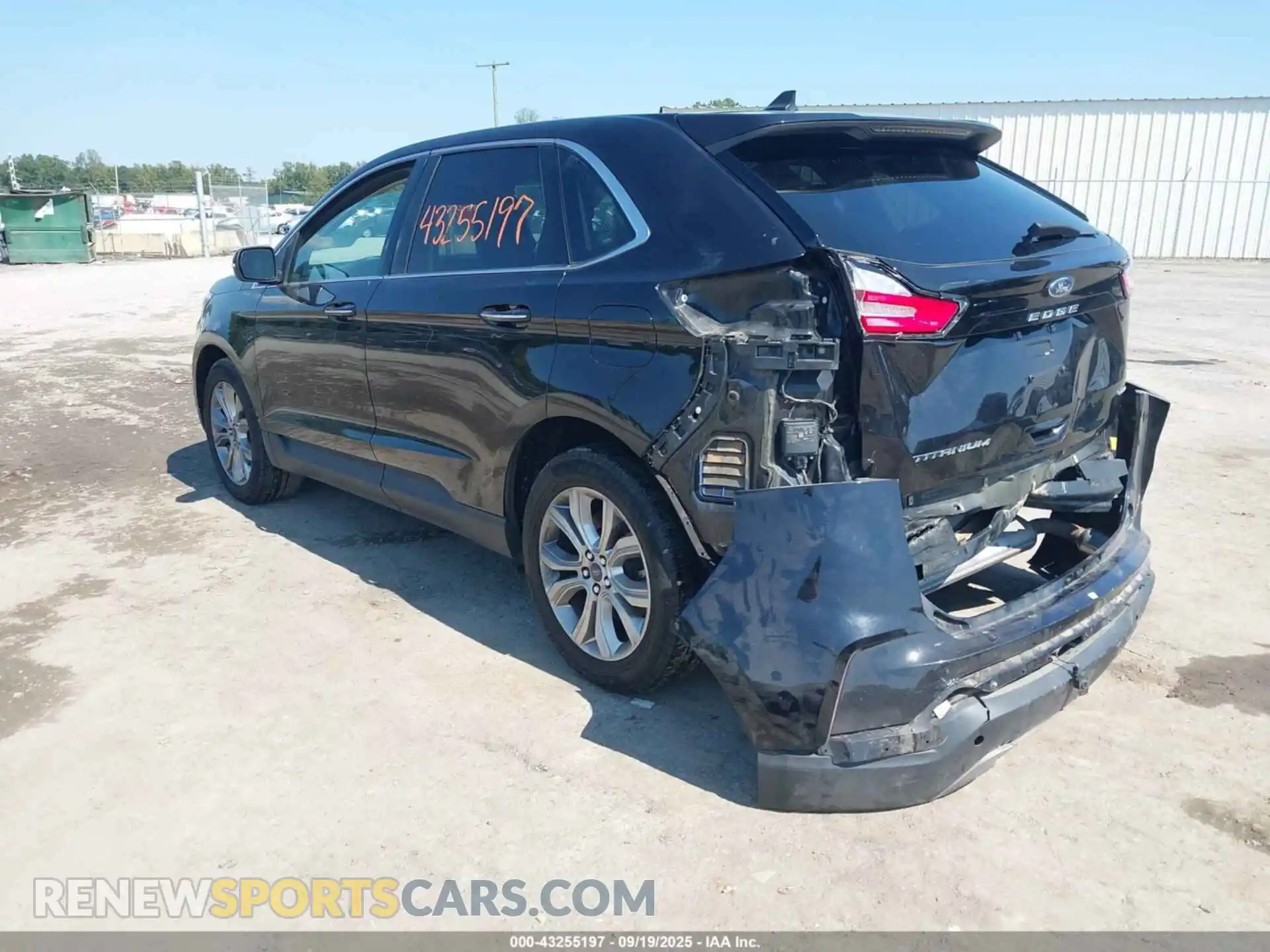 3 Photograph of a damaged car 2FMPK4K98NBA94951 FORD EDGE 2022