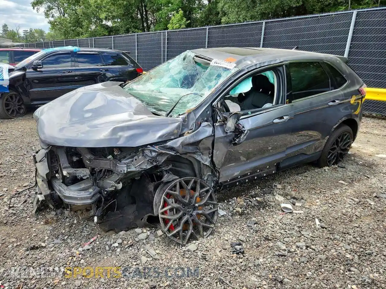 1 Photograph of a damaged car 2FMPK4K9XNBA41572 FORD EDGE 2022
