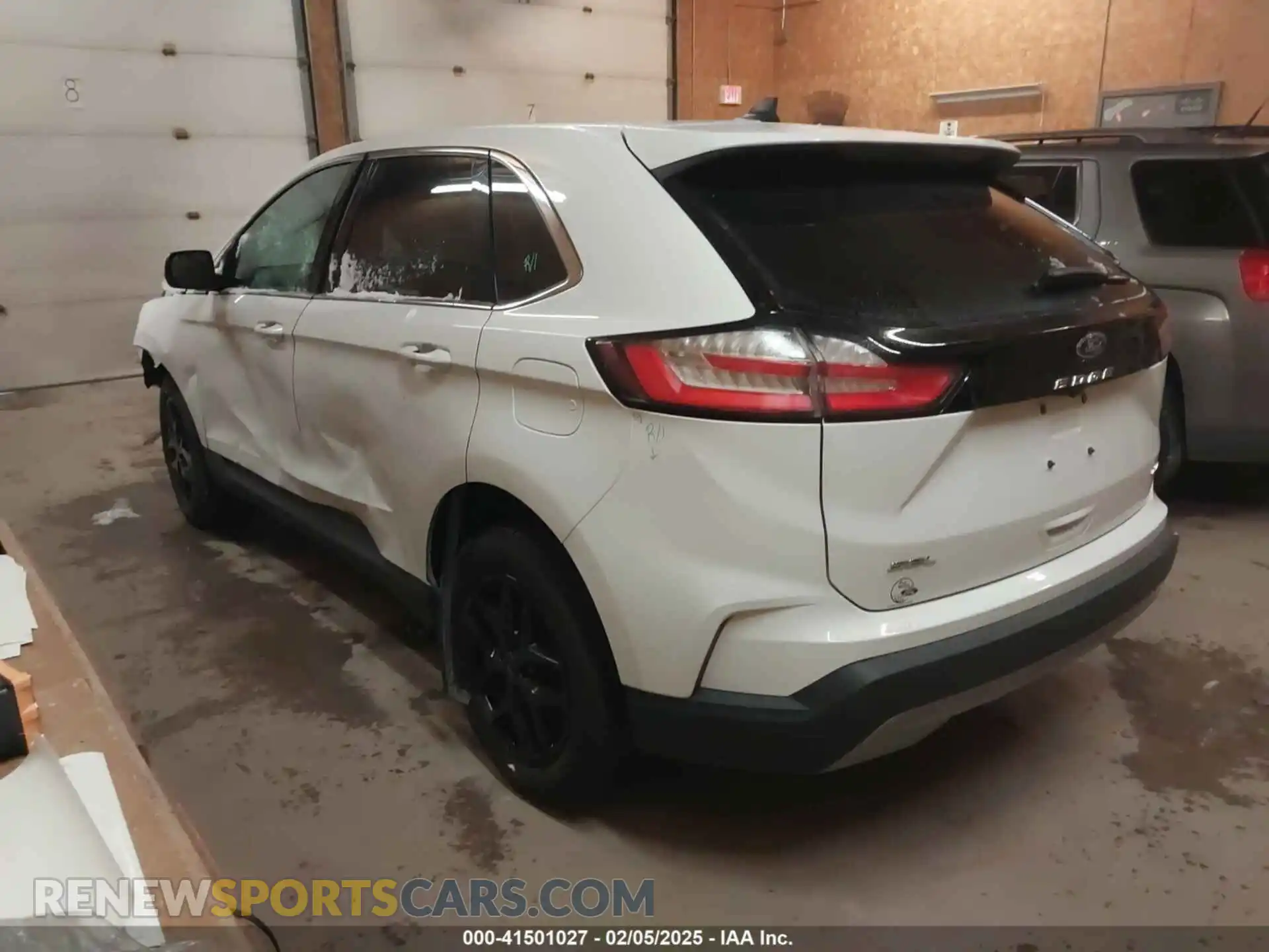 3 Photograph of a damaged car 2FMPK4J90PBA24929 FORD EDGE 2023