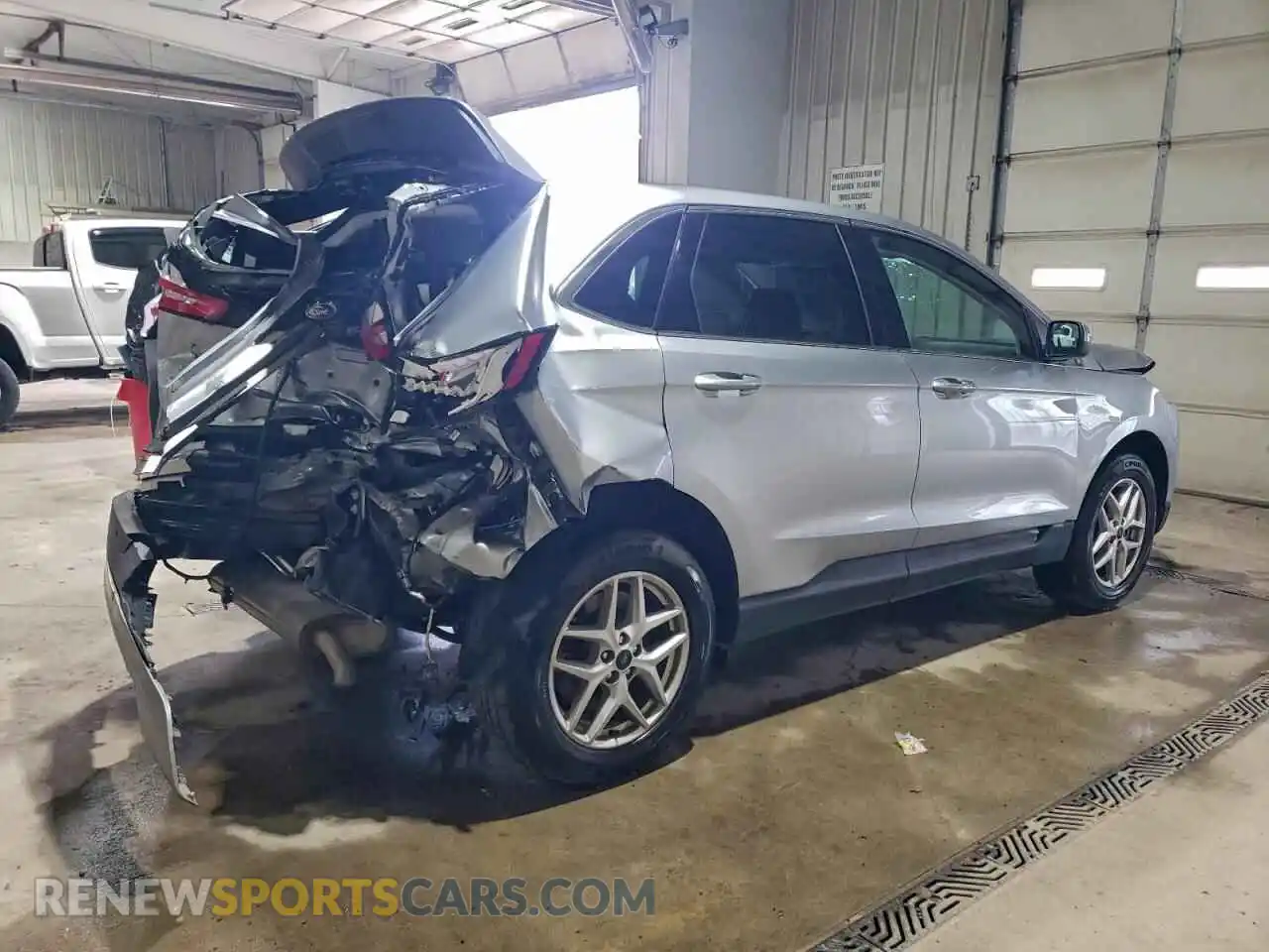 3 Photograph of a damaged car 2FMPK4J90PBA34201 FORD EDGE 2023