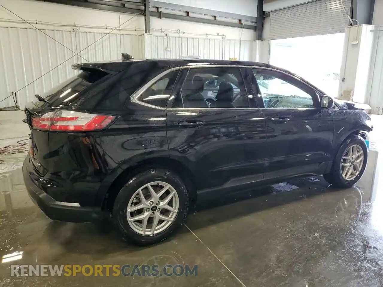 3 Photograph of a damaged car 2FMPK4J90PBA46008 FORD EDGE 2023