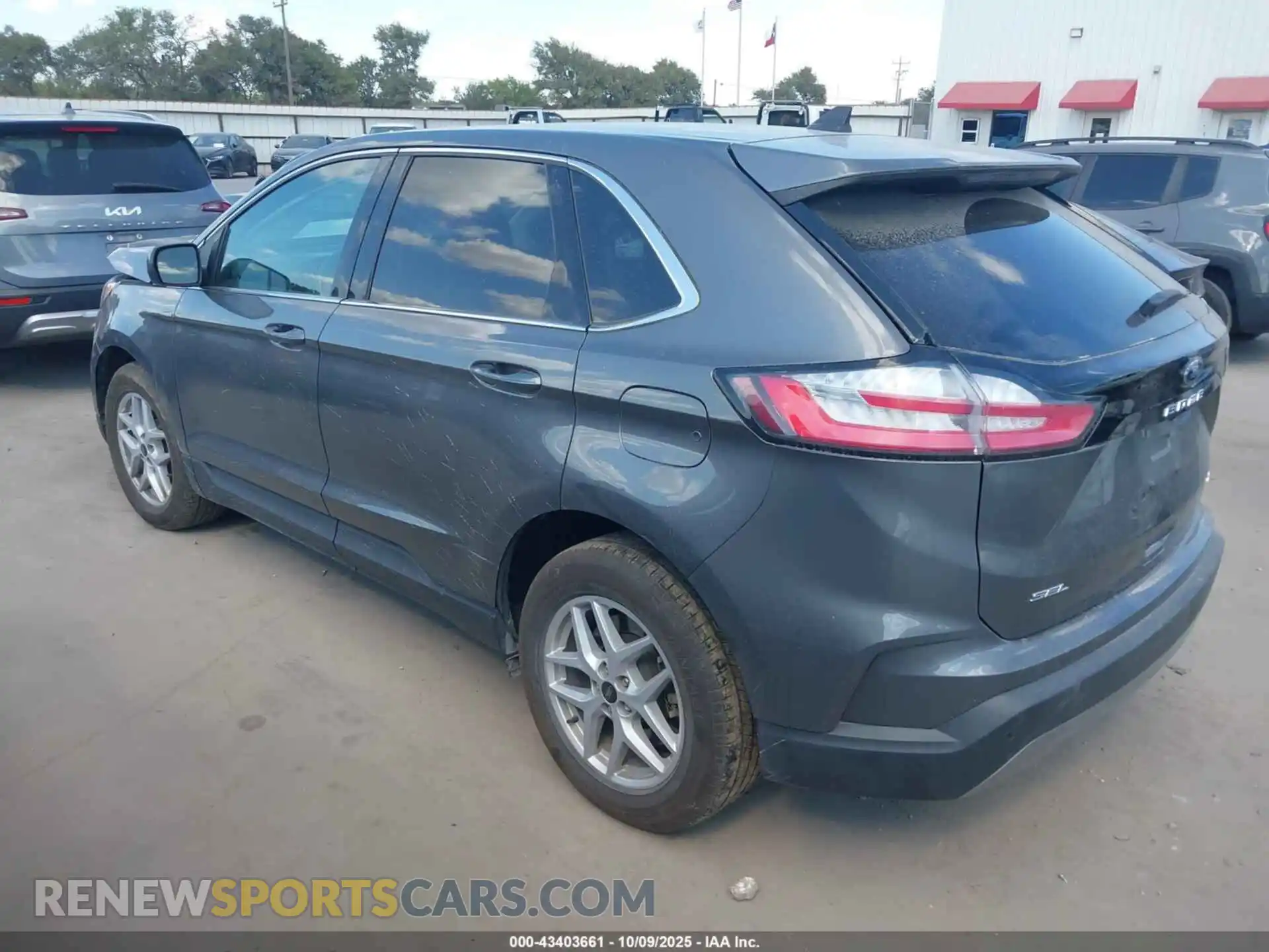 3 Photograph of a damaged car 2FMPK4J91PBA23031 FORD EDGE 2023