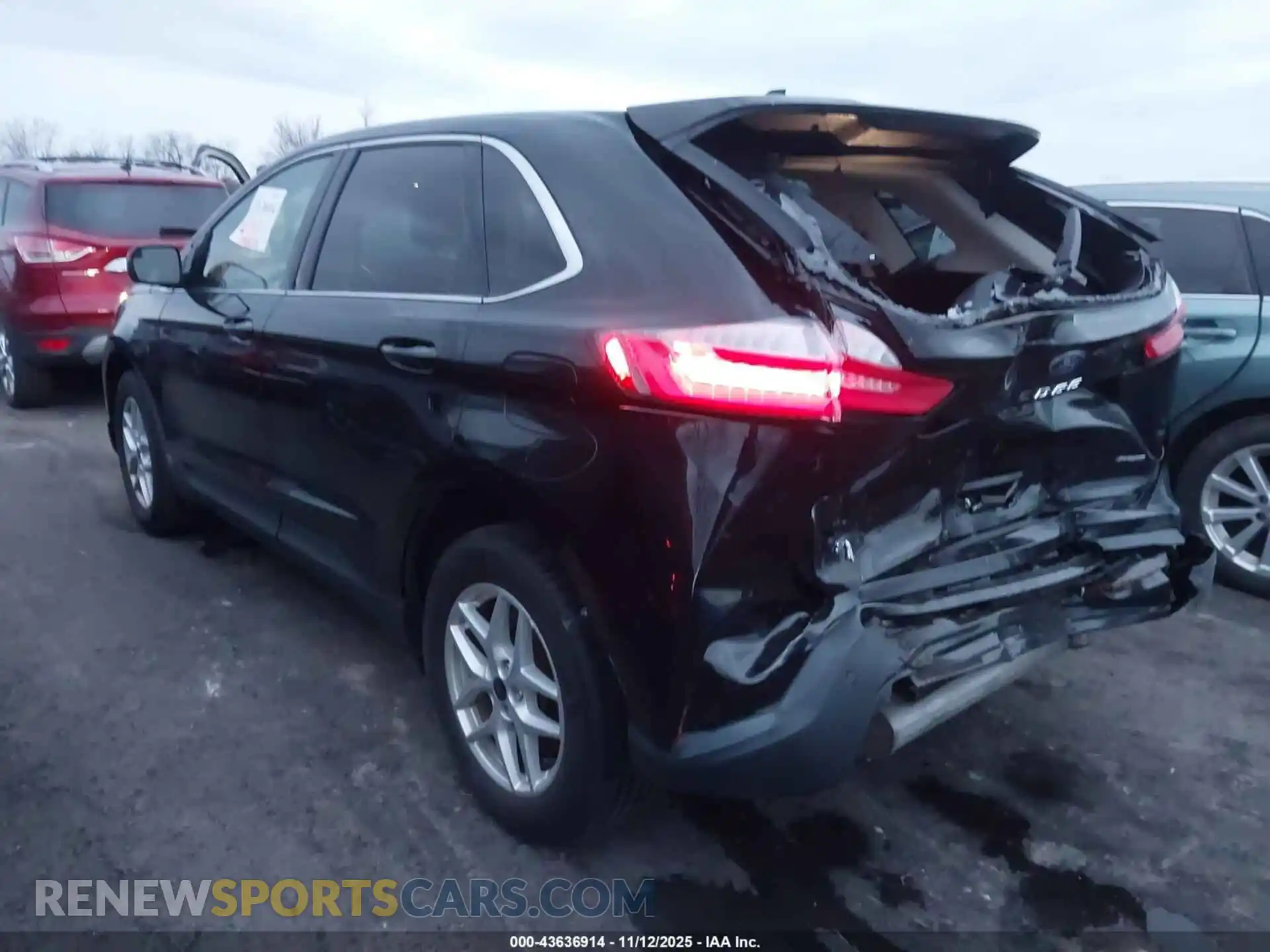 3 Photograph of a damaged car 2FMPK4J92PBA02169 FORD EDGE 2023
