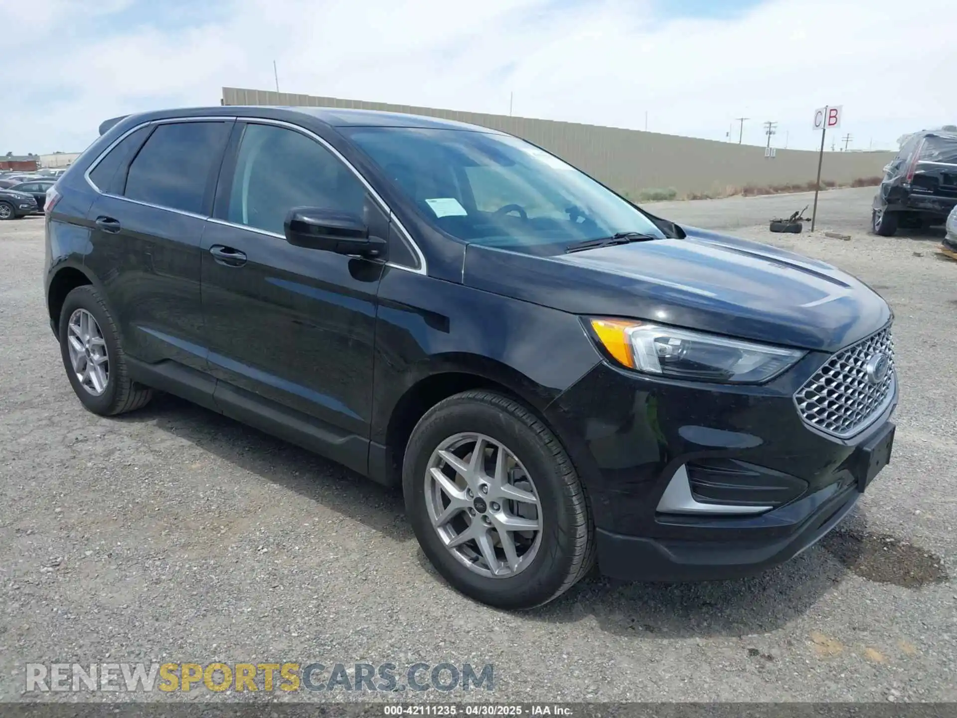 1 Photograph of a damaged car 2FMPK4J93PBA39005 FORD EDGE 2023
