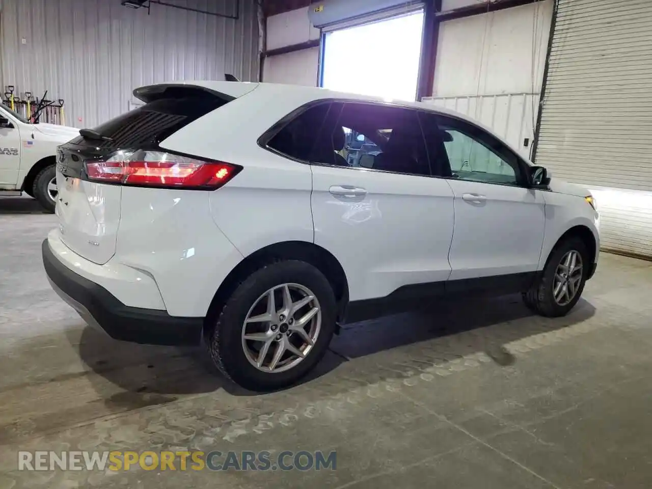 3 Photograph of a damaged car 2FMPK4J94PBA37876 FORD EDGE 2023