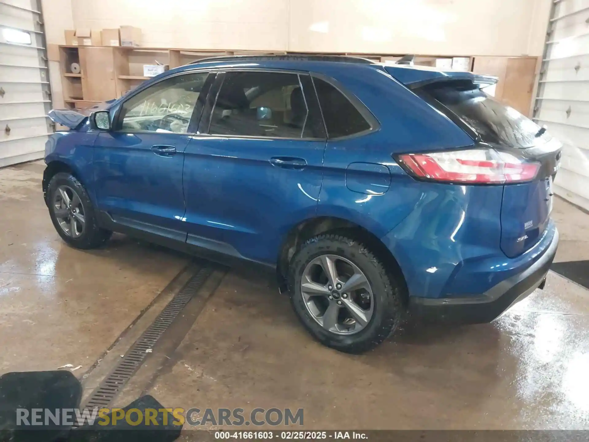 3 Photograph of a damaged car 2FMPK4J95PBA12887 FORD EDGE 2023