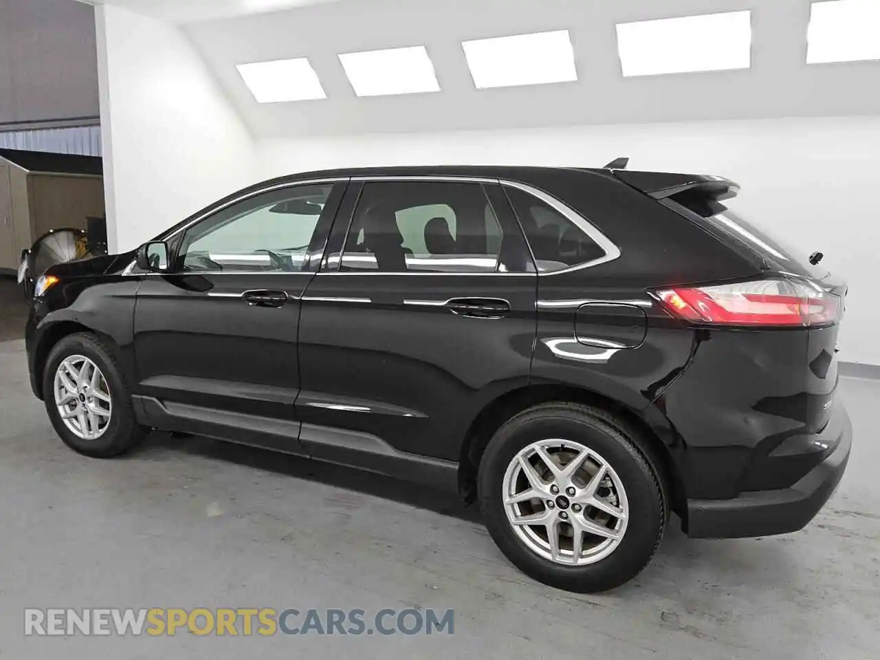 2 Photograph of a damaged car 2FMPK4J97PBA31263 FORD EDGE 2023