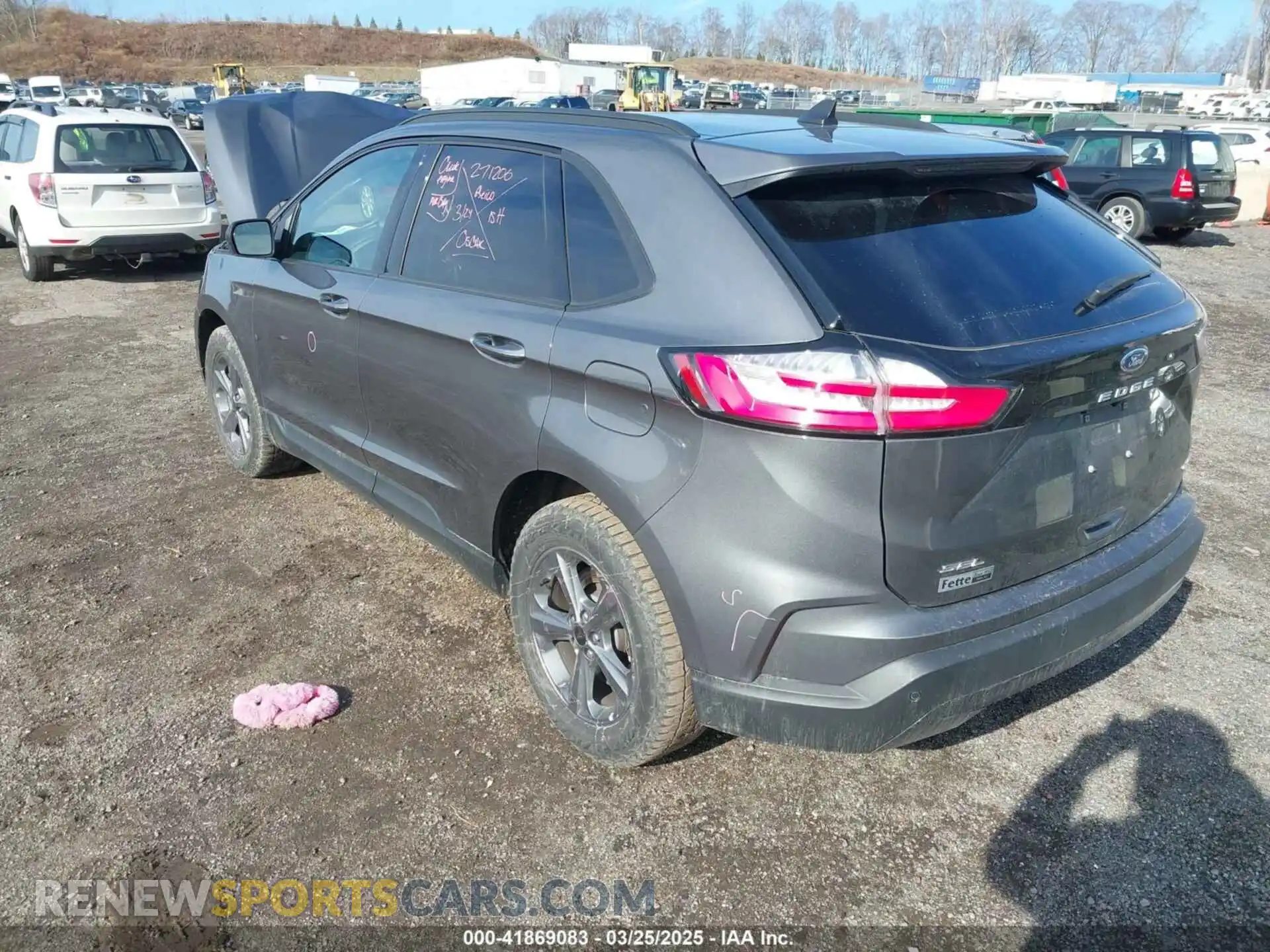 3 fotografías del automóvil dañado 2FMPK4J9XPBA13923 FORD EDGE 2023