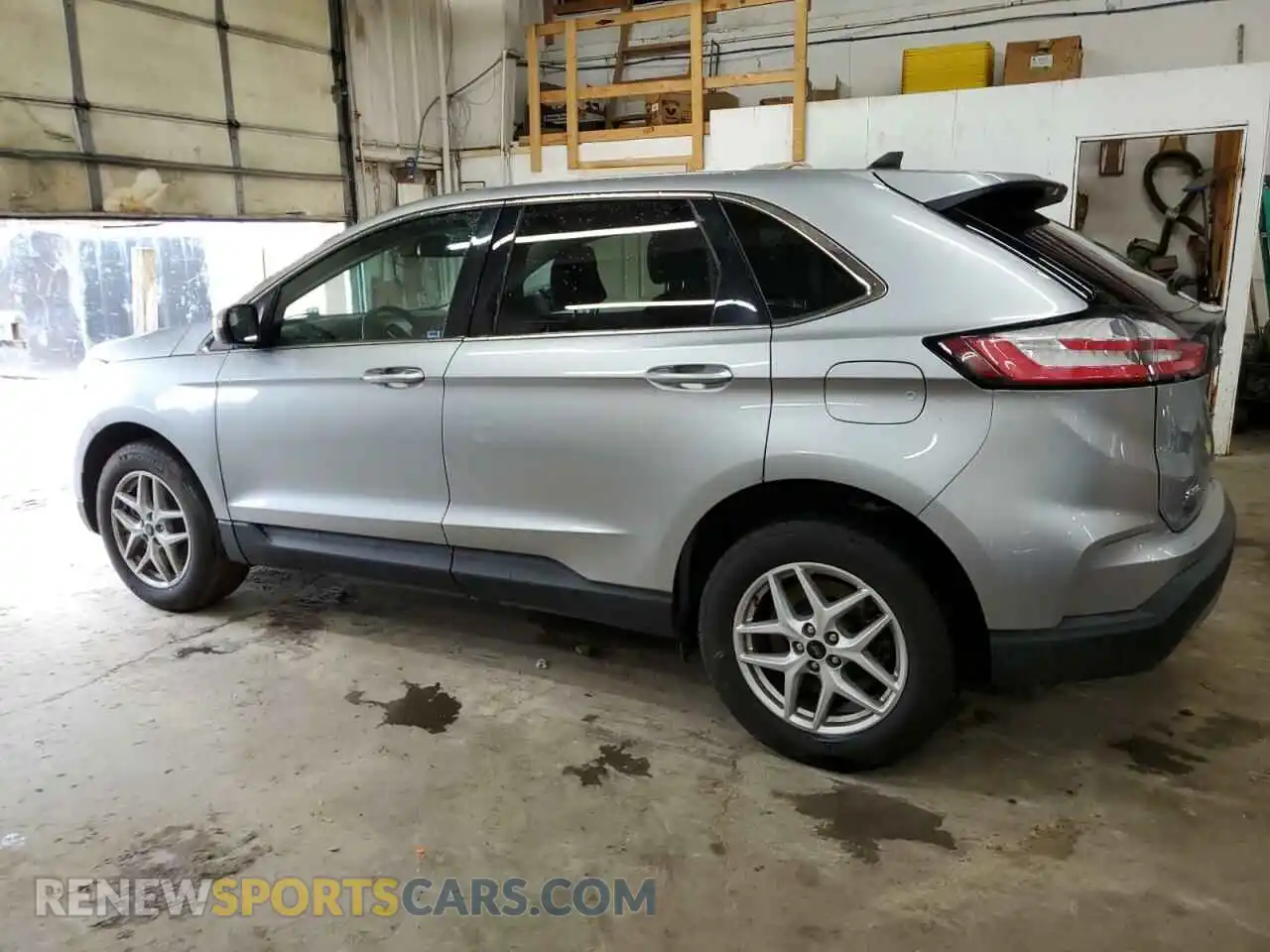 2 Photograph of a damaged car 2FMPK4J9XPBA18023 FORD EDGE 2023