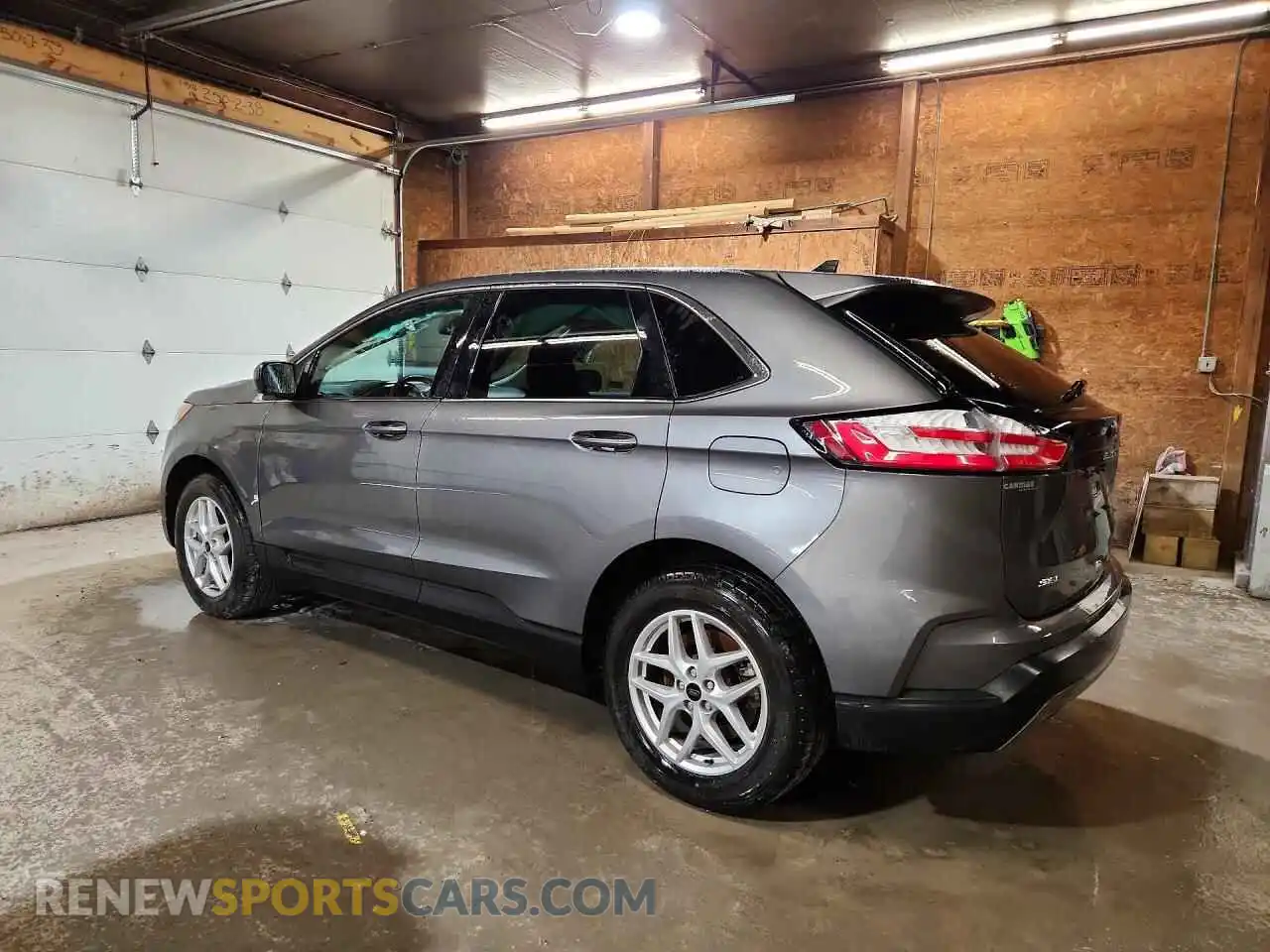 2 Photograph of a damaged car 2FMPK4J9XPBA25232 FORD EDGE 2023