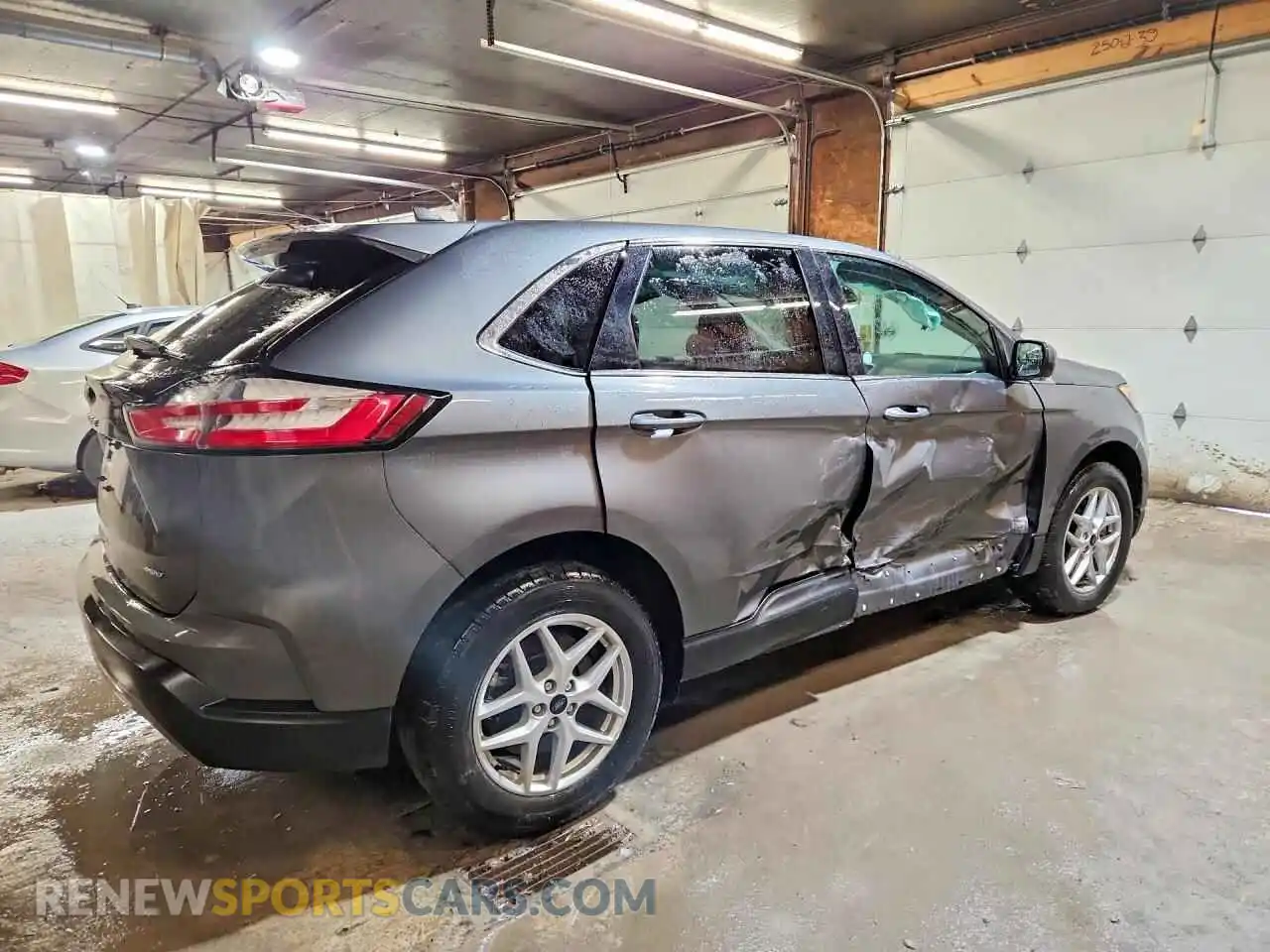 3 Photograph of a damaged car 2FMPK4J9XPBA25232 FORD EDGE 2023
