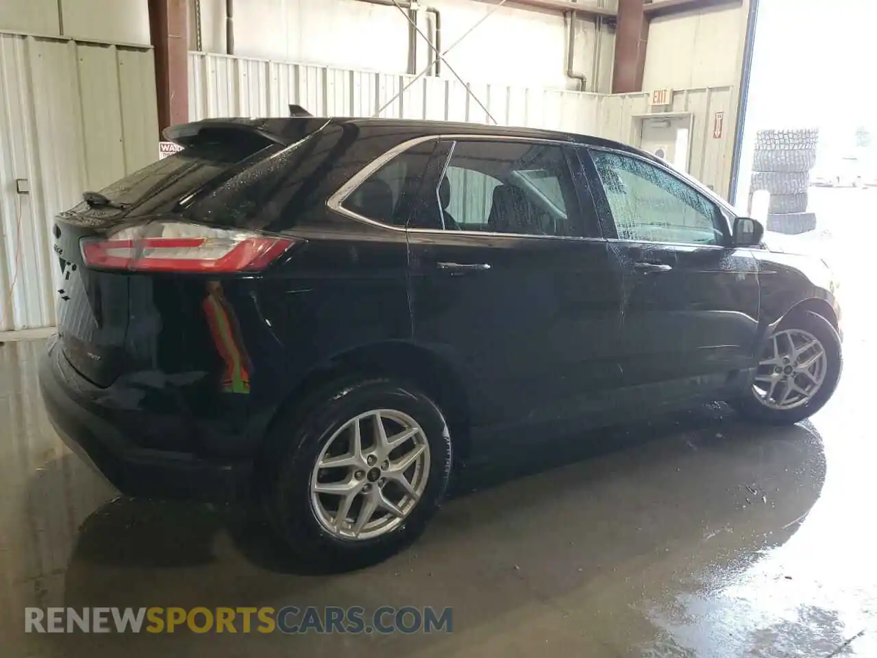3 Photograph of a damaged car 2FMPK4J9XPBA38059 FORD EDGE 2023