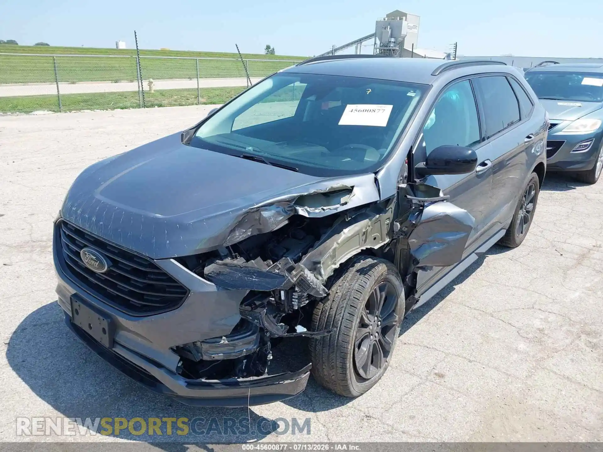 2 Photograph of a damaged car 2FMPK4G92RBA26627 FORD EDGE 2024
