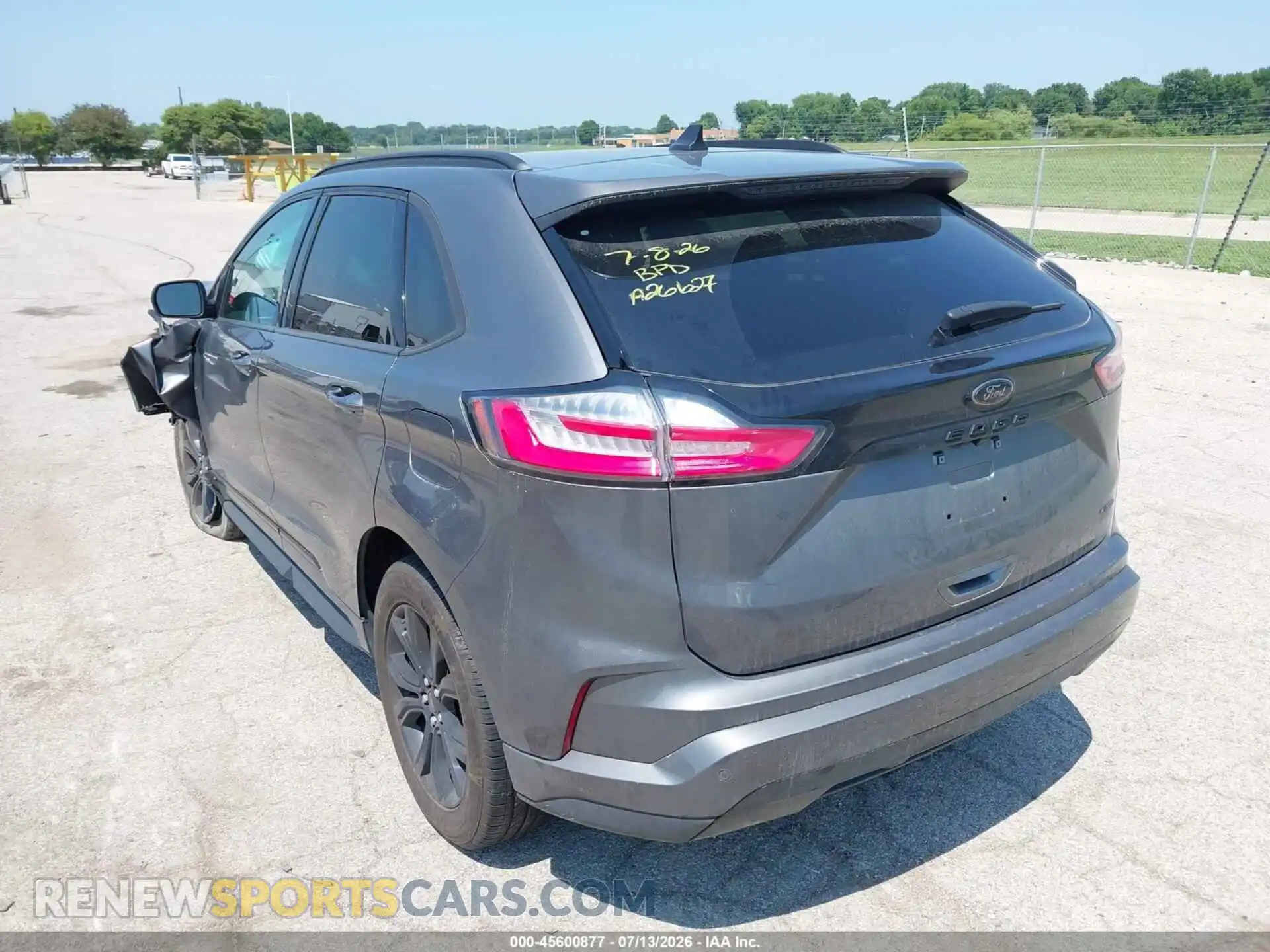 3 Photograph of a damaged car 2FMPK4G92RBA26627 FORD EDGE 2024