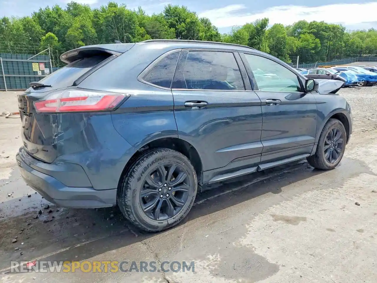 3 Photograph of a damaged car 2FMPK4G92RBA83944 FORD EDGE 2024
