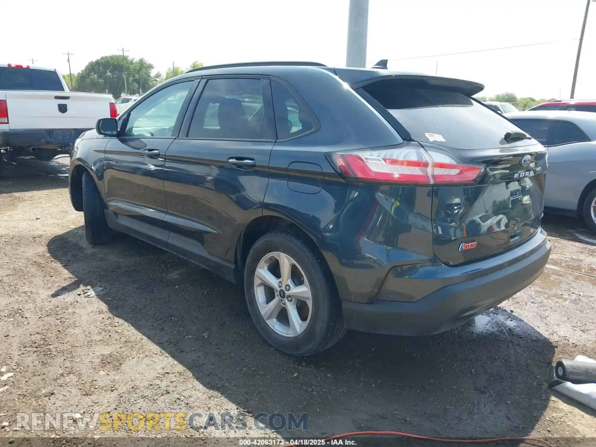 3 Photograph of a damaged car 2FMPK4G94RBA55904 FORD EDGE 2024