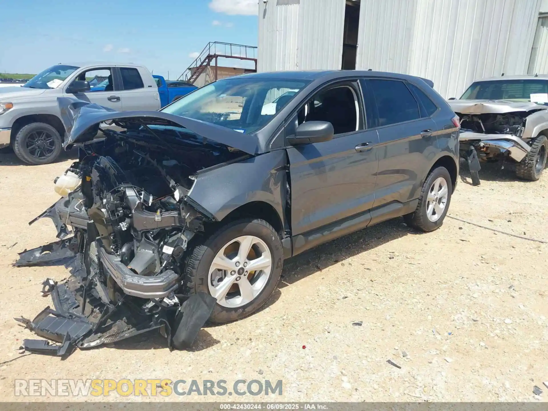 2 fotografías del automóvil dañado 2FMPK4G99RBB18608 FORD EDGE 2024