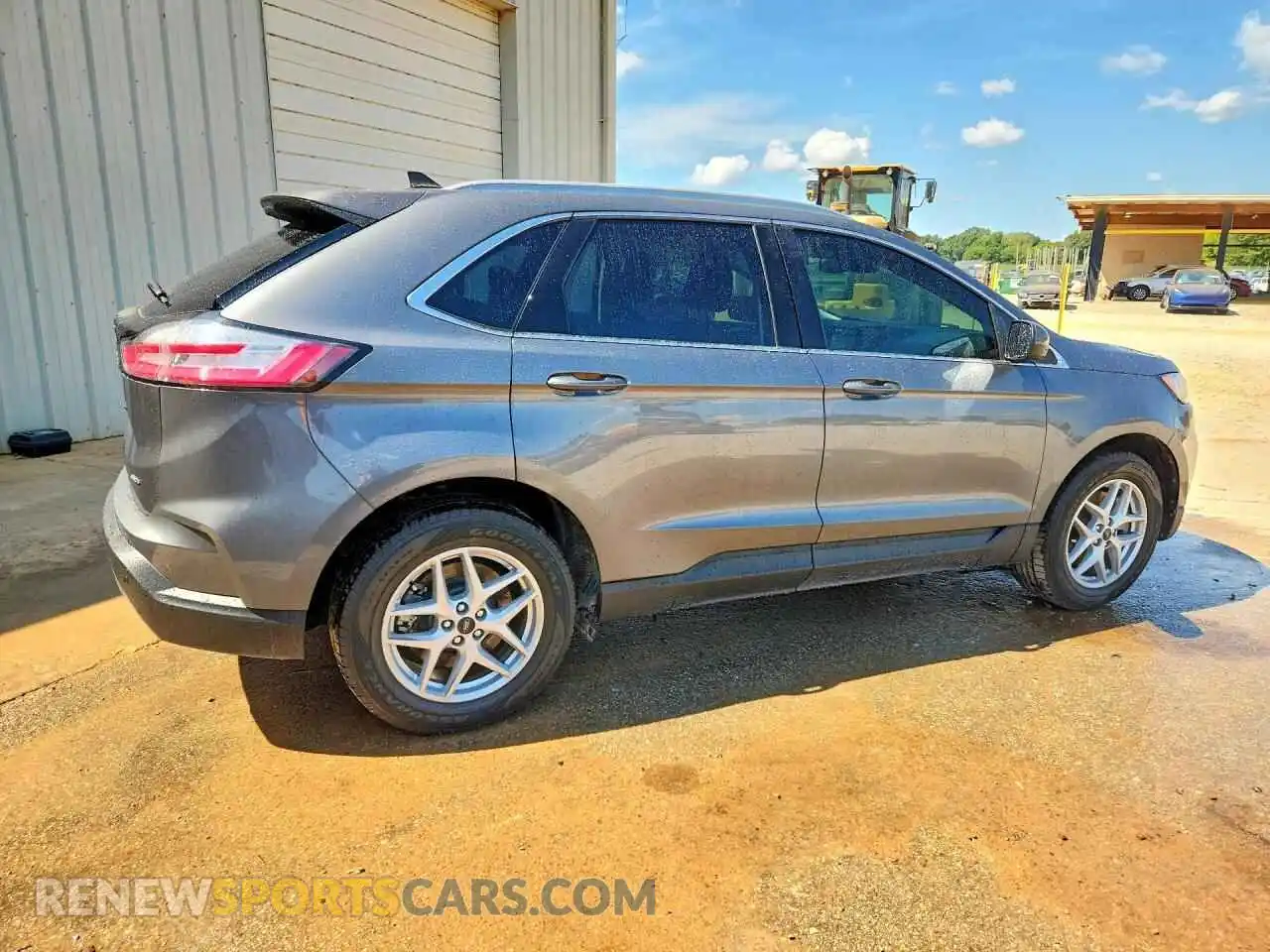 3 Photograph of a damaged car 2FMPK4J90RBA55939 FORD EDGE 2024