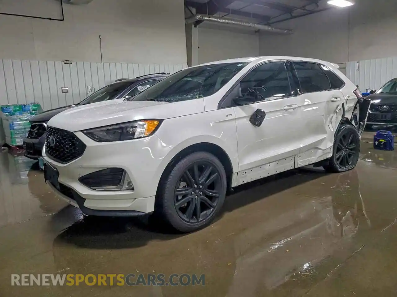1 Photograph of a damaged car 2FMPK4J90RBA60638 FORD EDGE 2024
