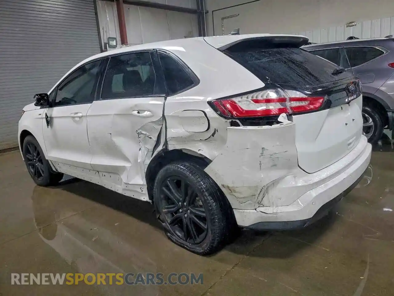 2 Photograph of a damaged car 2FMPK4J90RBA60638 FORD EDGE 2024