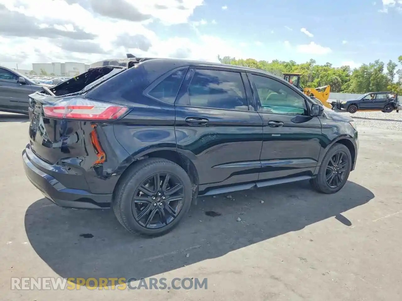 3 Photograph of a damaged car 2FMPK4J92RBA42884 FORD EDGE 2024
