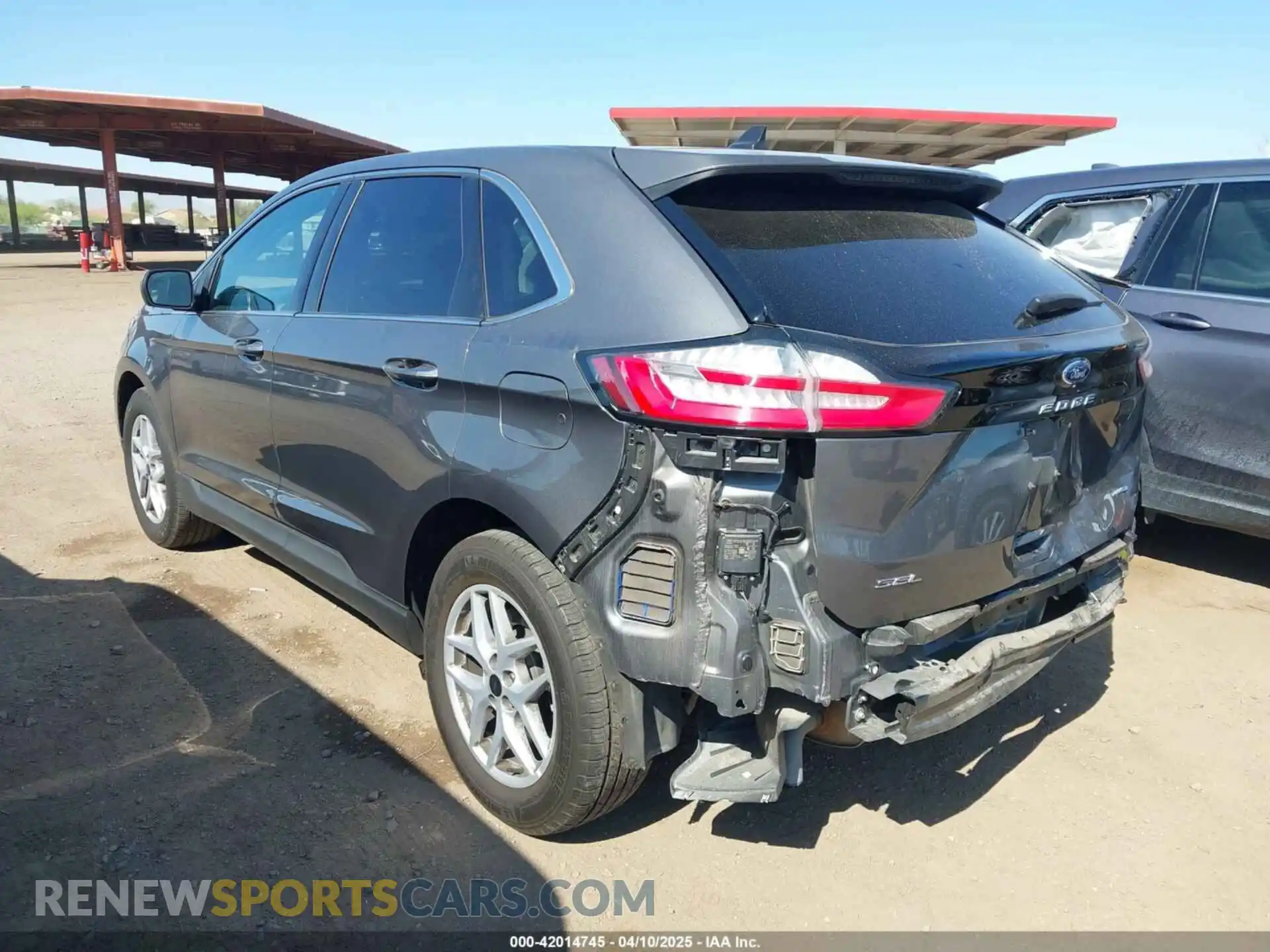 3 Photograph of a damaged car 2FMPK4J92RBA81619 FORD EDGE 2024